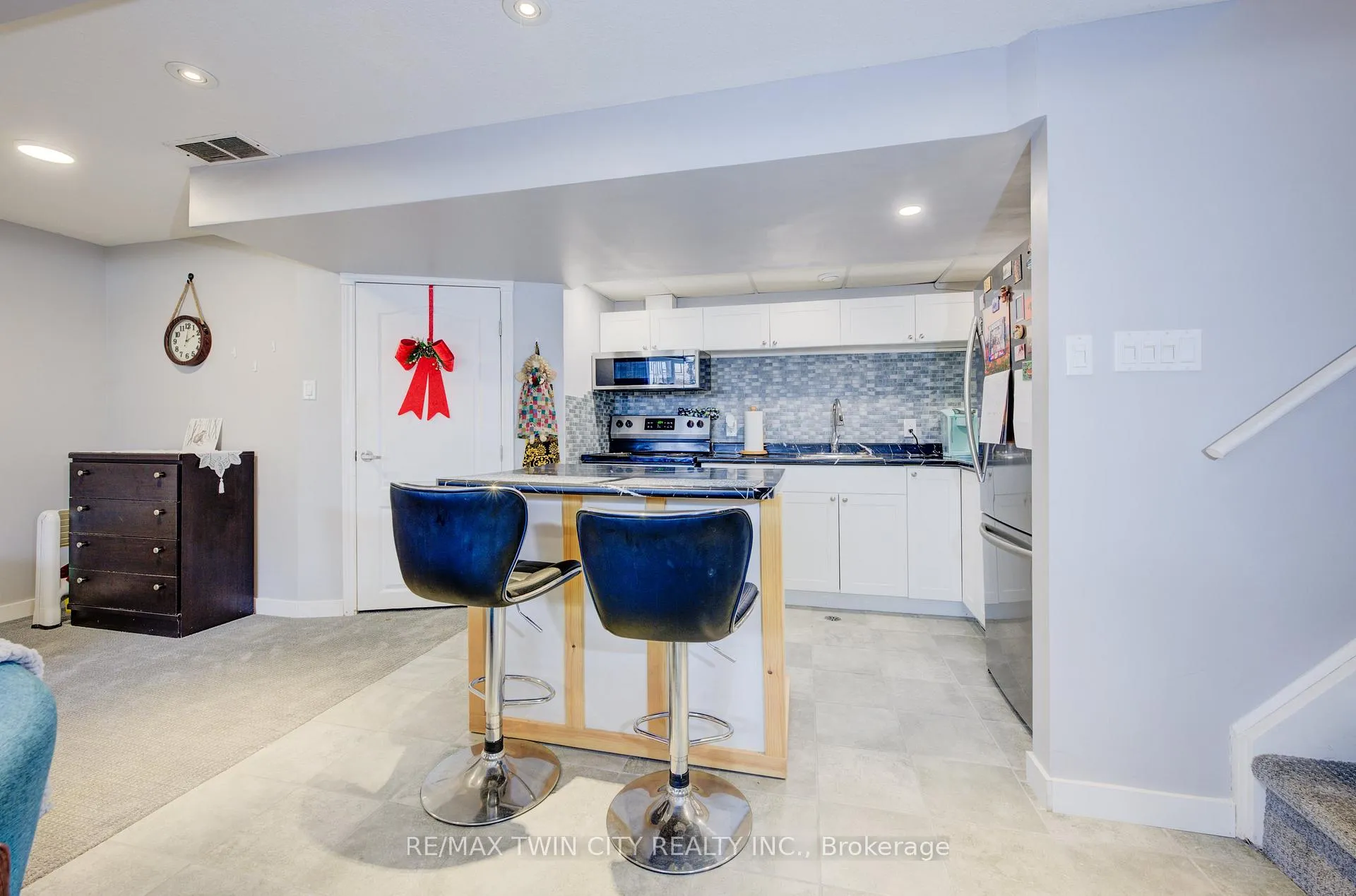 Photo 23 of 57 Larkspur Crescent, Kitchener — HOMEH