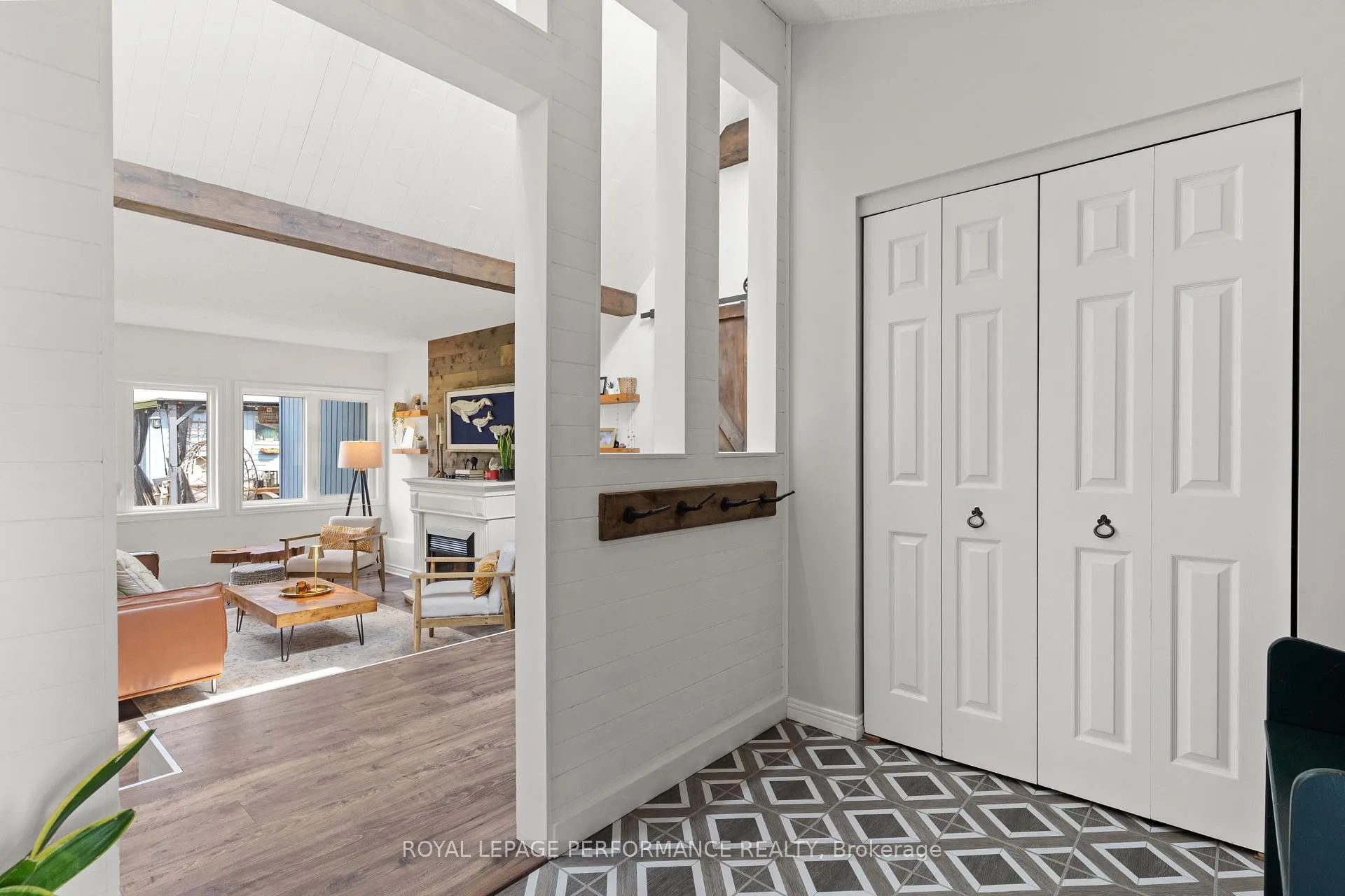 Photo 6 of 19 Colley Street, Ottawa, Barrhaven - Hearts Desire — HOMEH