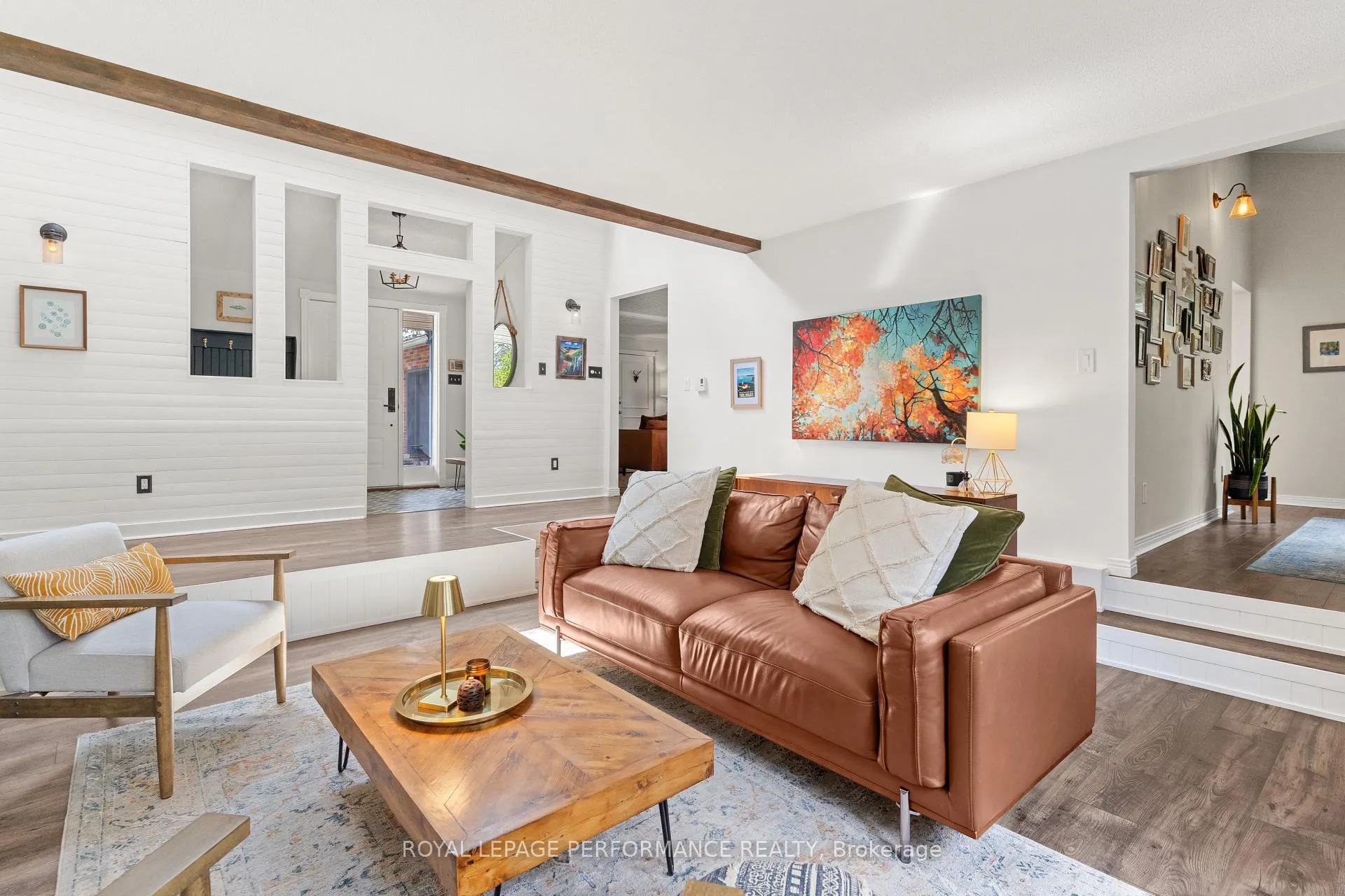 Photo 10 of 19 Colley Street, Ottawa, Barrhaven - Hearts Desire — HOMEH