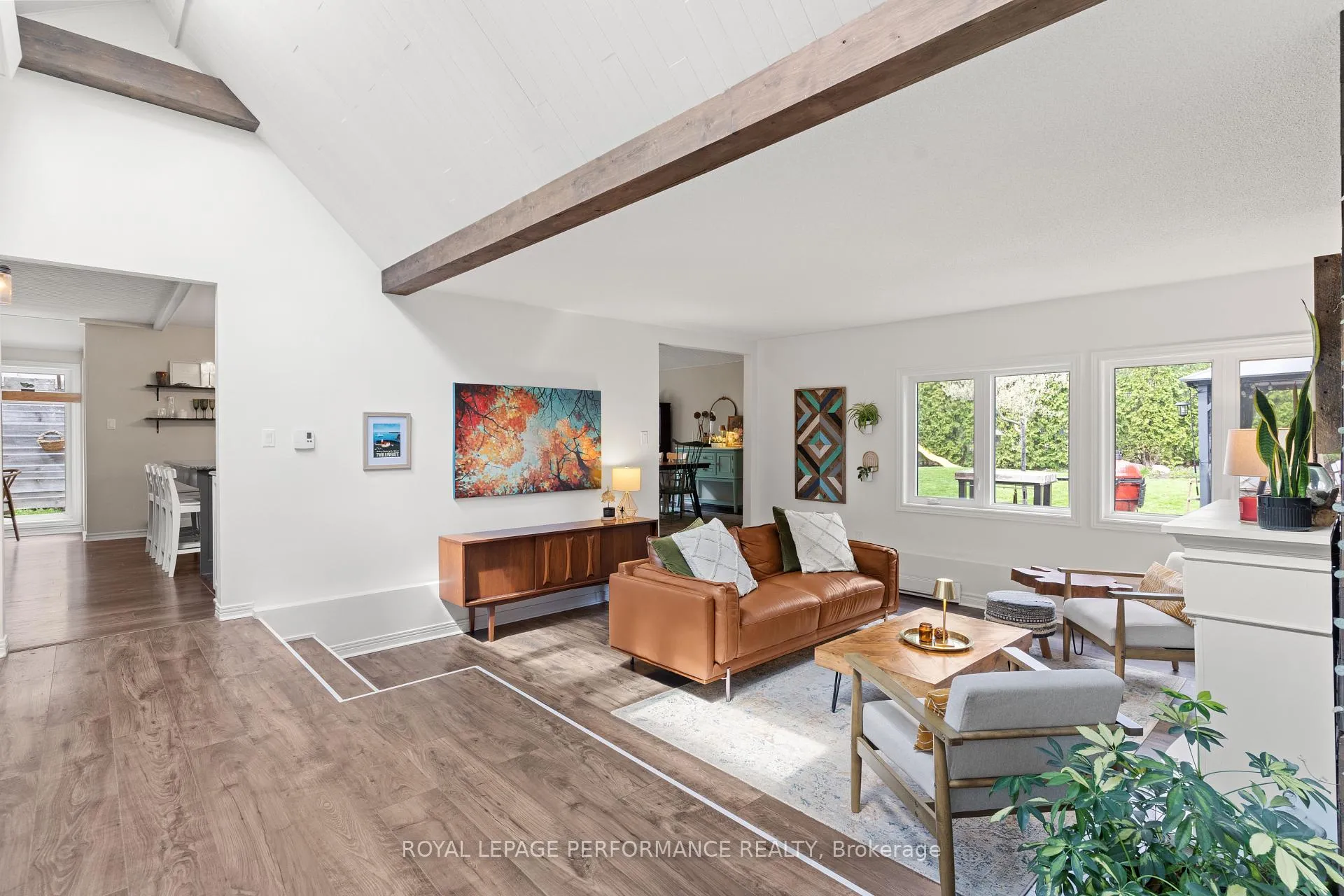Photo 11 of 19 Colley Street, Ottawa, Barrhaven - Hearts Desire — HOMEH