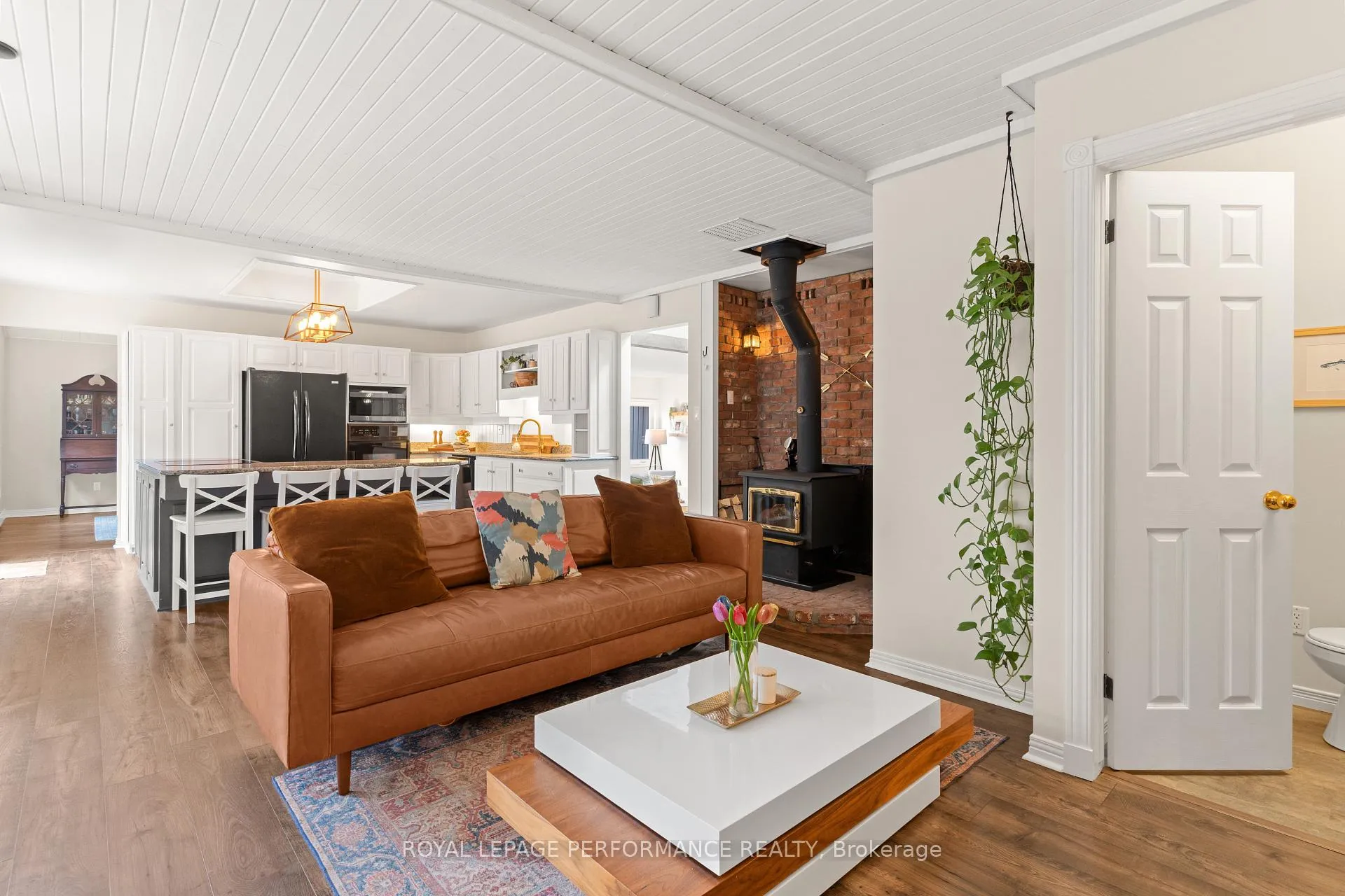 Photo 15 of 19 Colley Street, Ottawa, Barrhaven - Hearts Desire — HOMEH