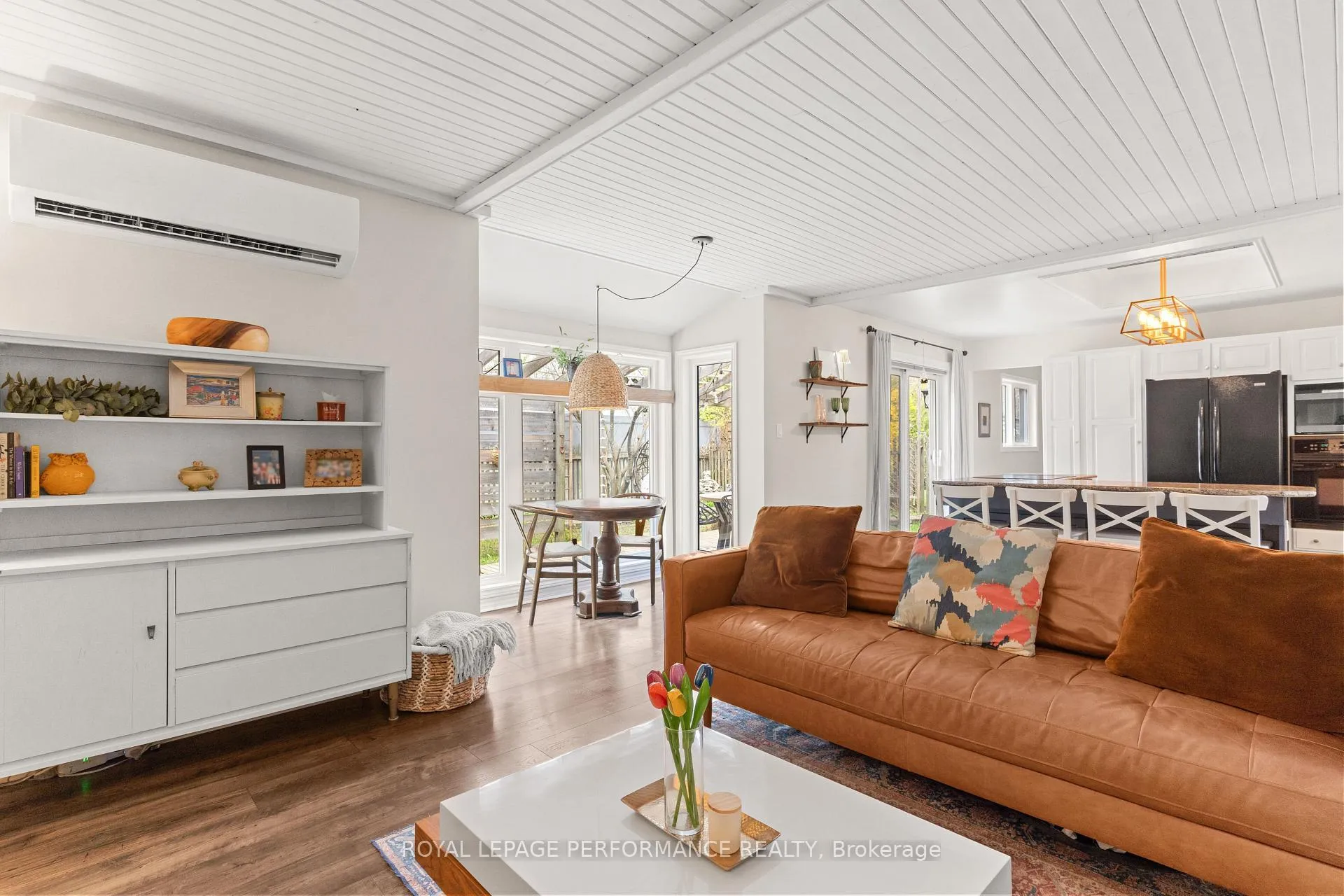 Photo 17 of 19 Colley Street, Ottawa, Barrhaven - Hearts Desire — HOMEH