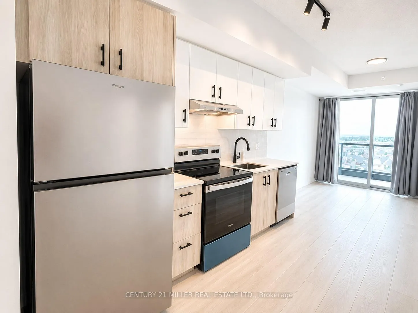 Photo 8 of Unit D811, 4878 Power Common, Burlington, Alton — HOMEH