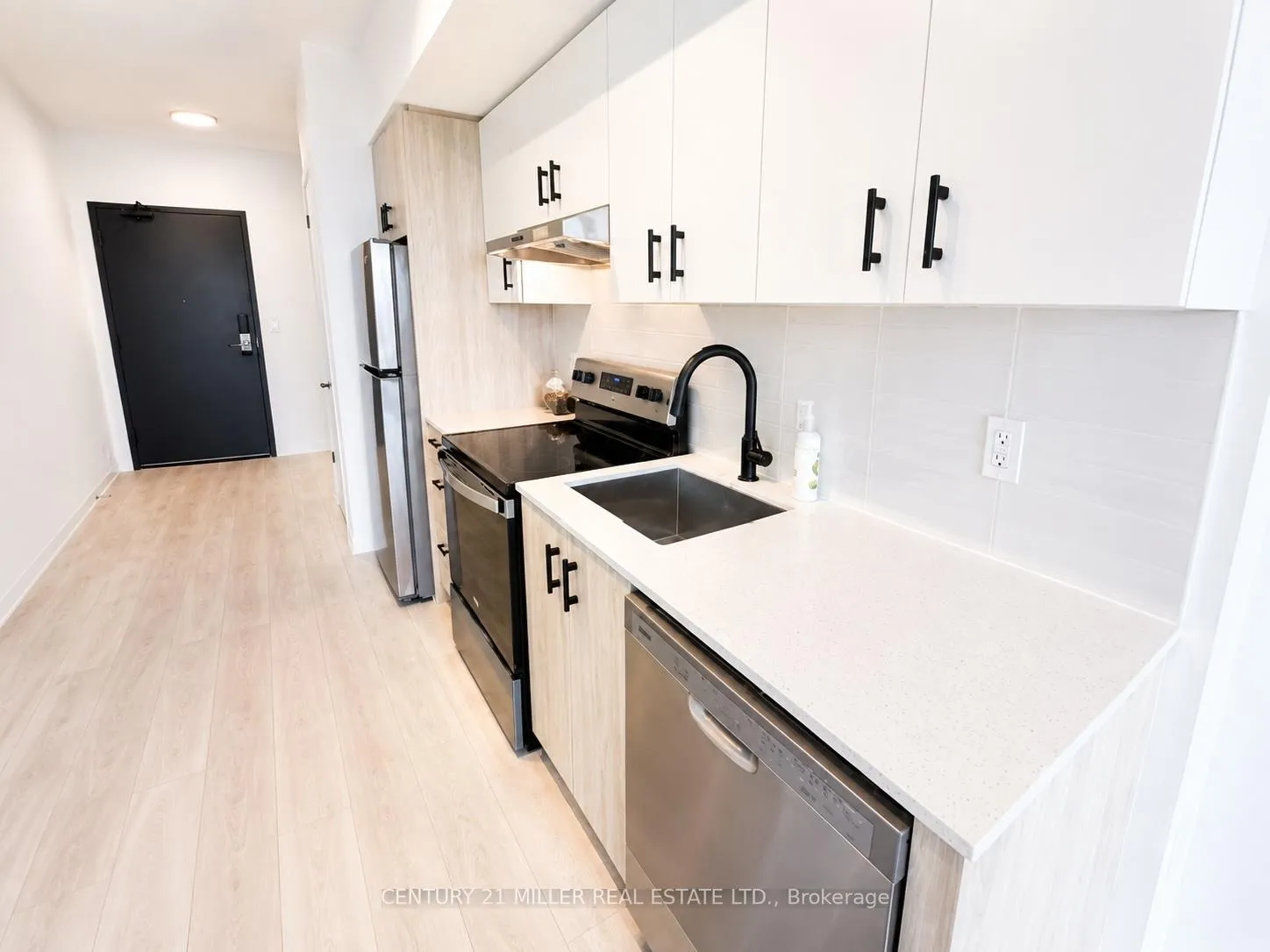 Photo 15 of Unit D811, 4878 Power Common, Burlington, Alton — HOMEH
