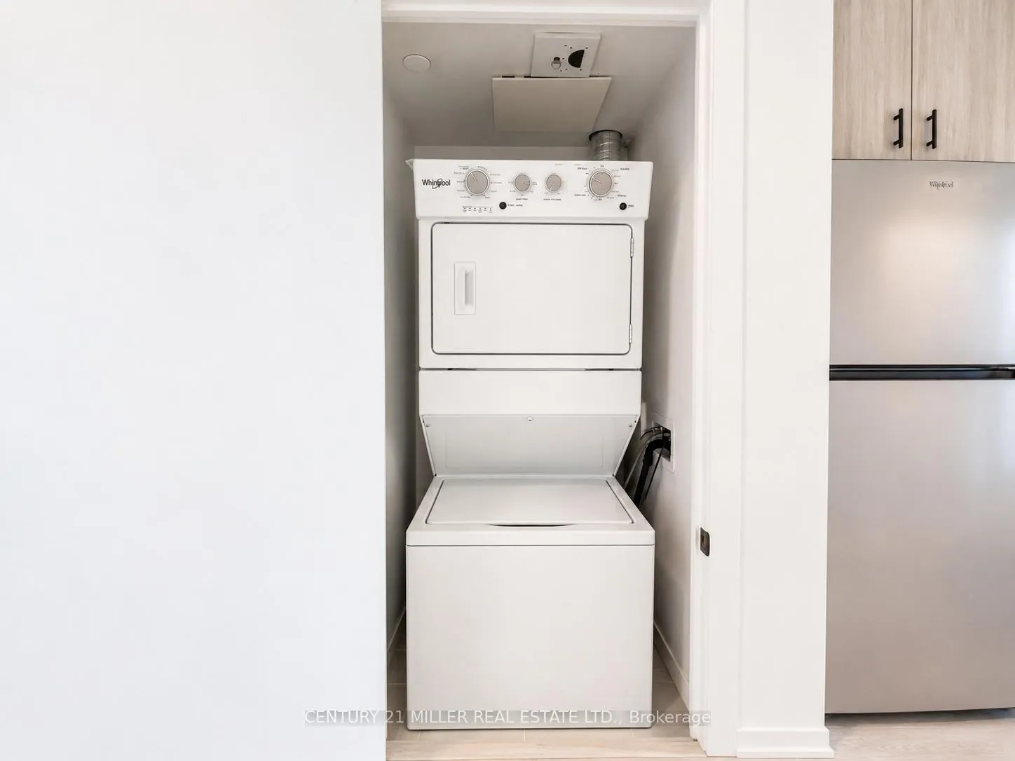 Photo 17 of Unit D811, 4878 Power Common, Burlington, Alton — HOMEH