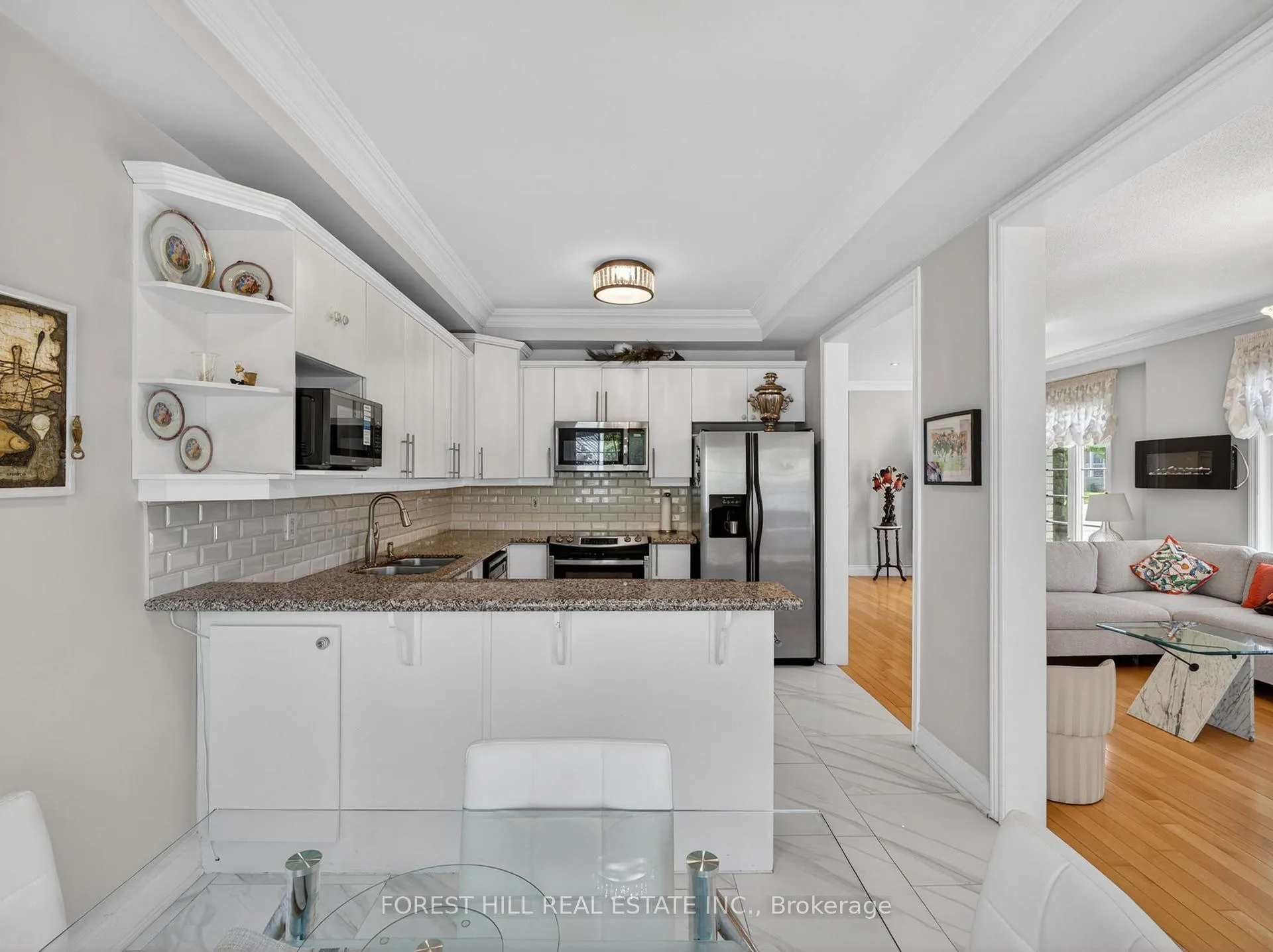 Photo 11 of 56 Mintwood Road, Vaughan, Patterson — HOMEH
