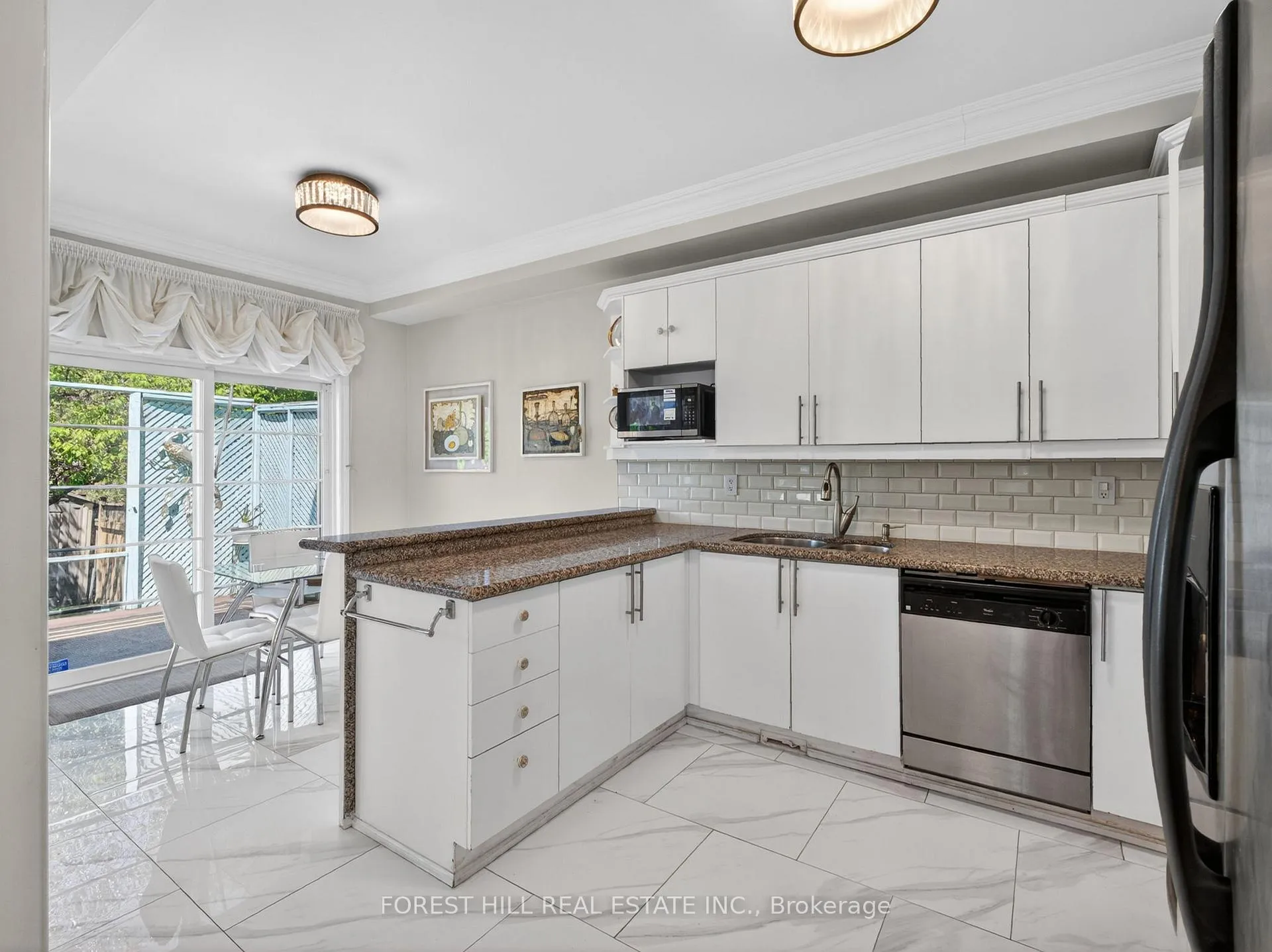Photo 12 of 56 Mintwood Road, Vaughan, Patterson — HOMEH