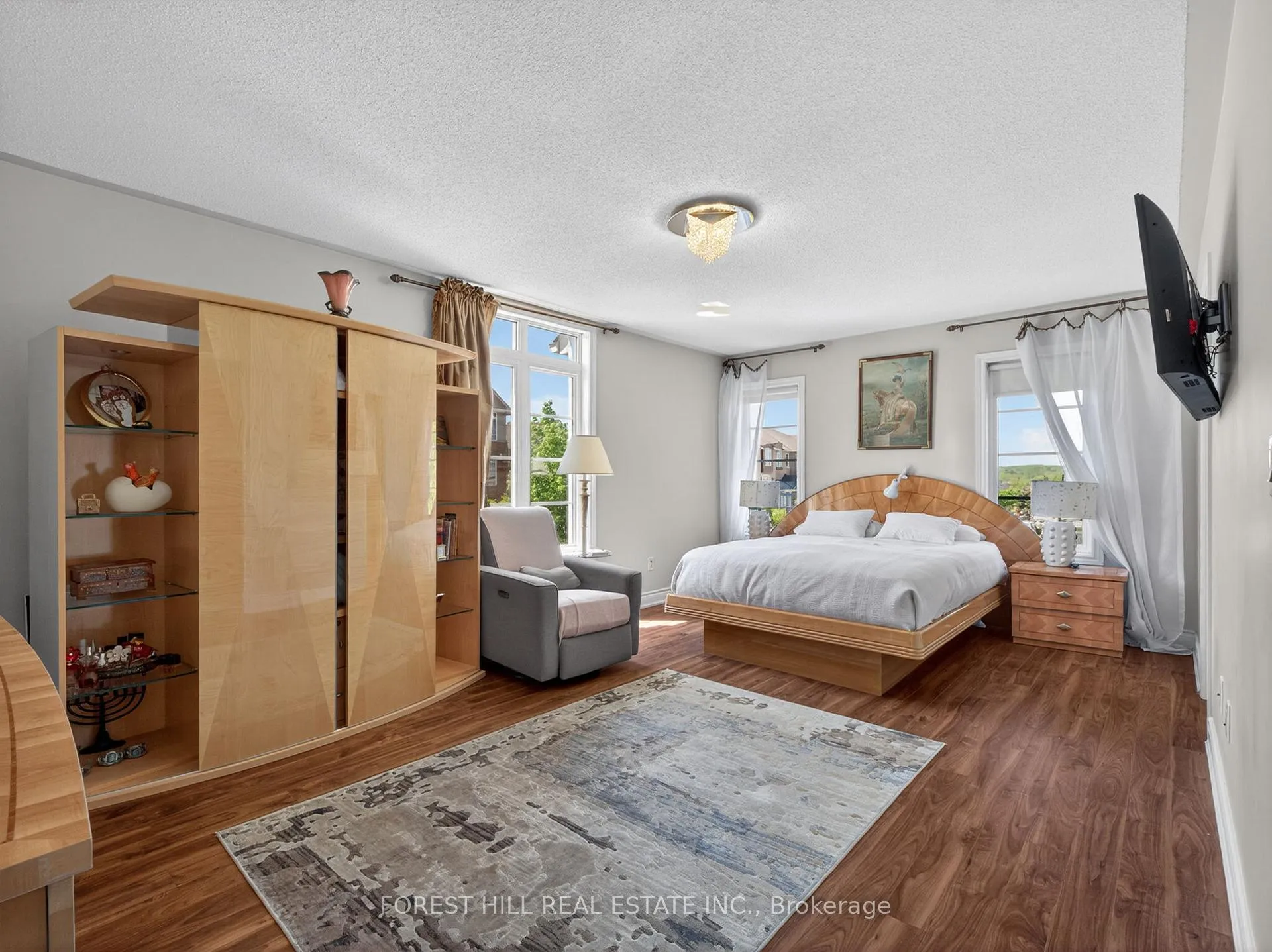 Photo 18 of 56 Mintwood Road, Vaughan, Patterson — HOMEH