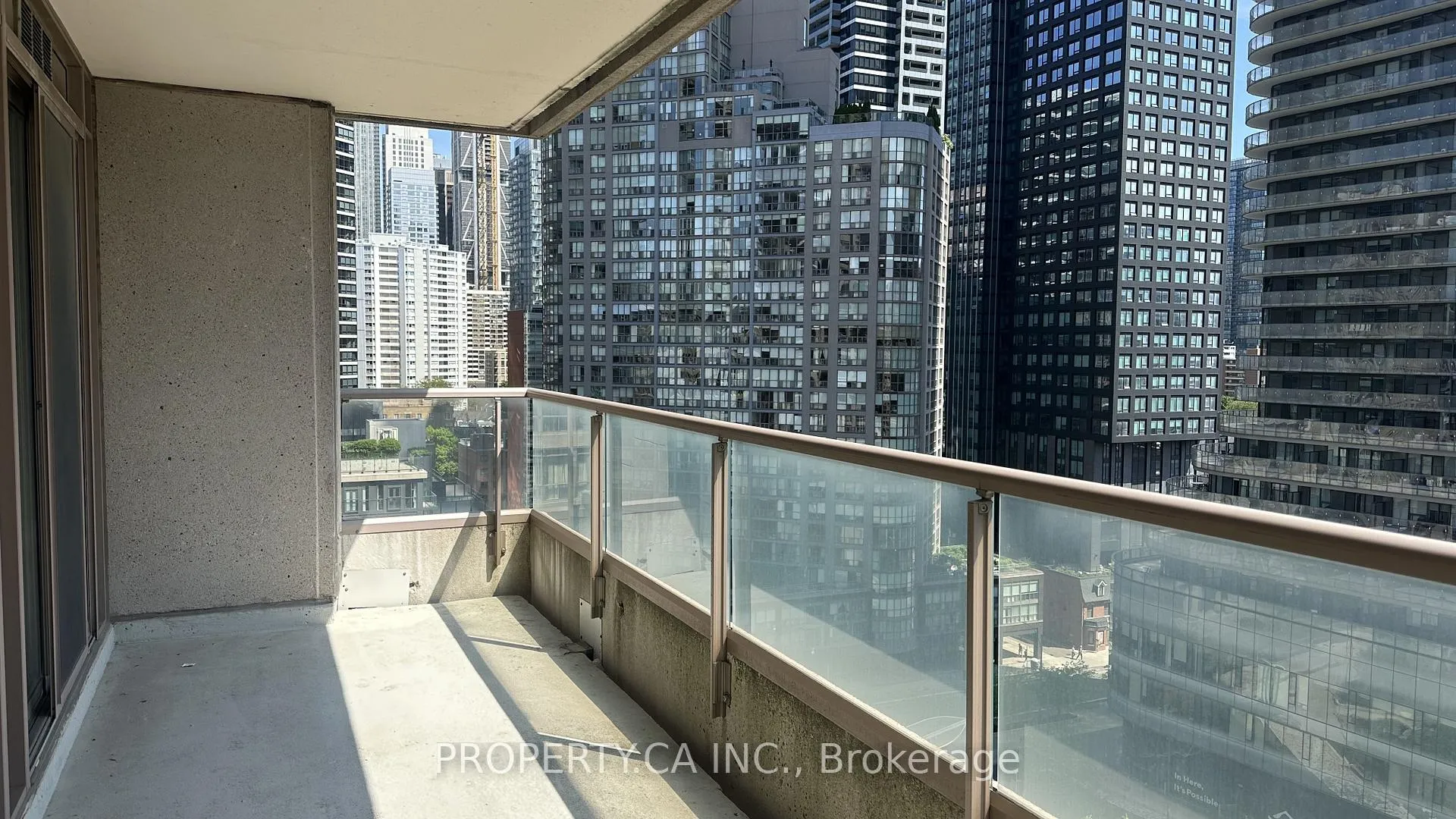 Photo 15 of Unit 1508, 909 Bay Street, Toronto, Bay Street Corridor — HOMEH