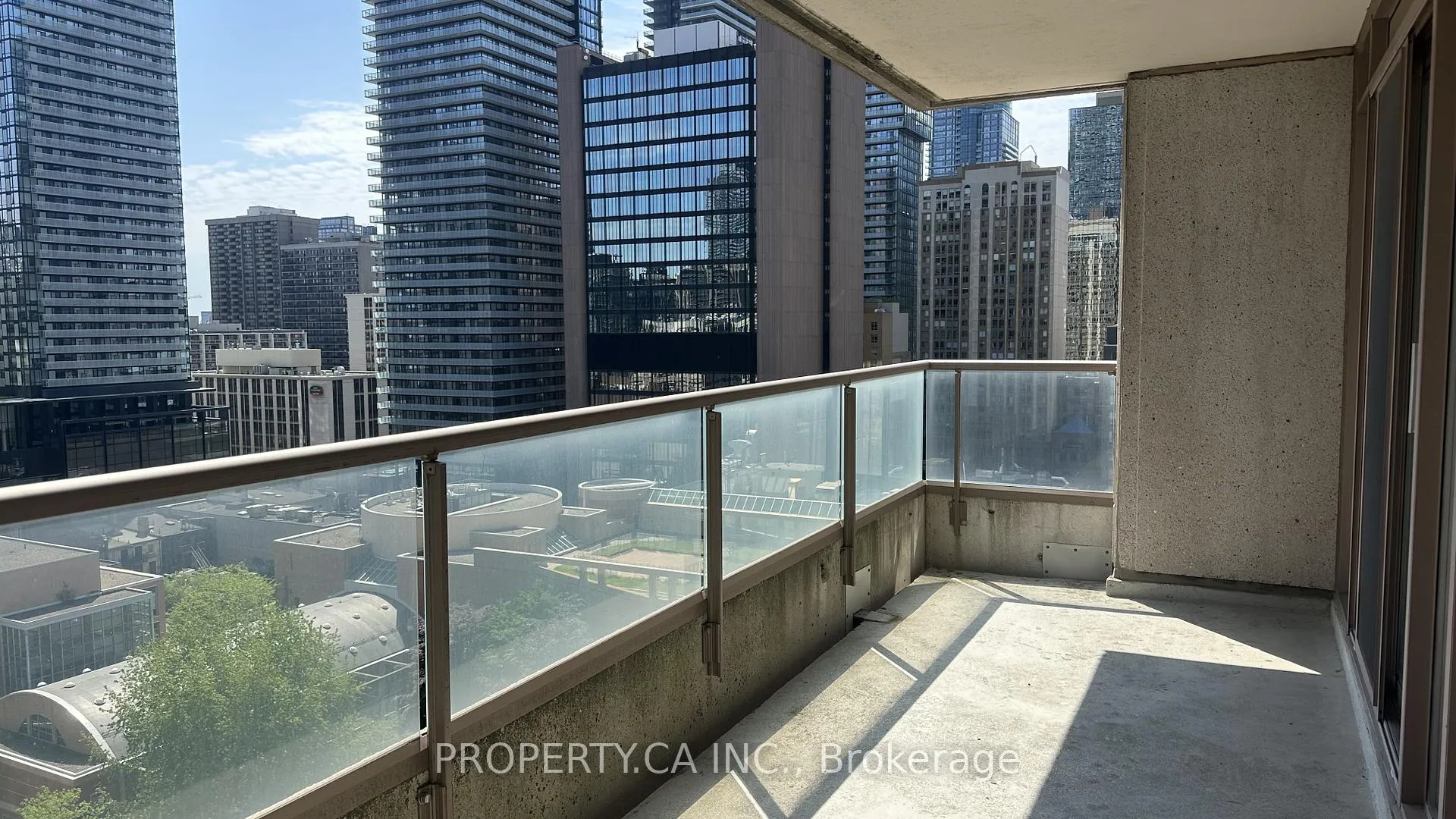 Photo 16 of Unit 1508, 909 Bay Street, Toronto, Bay Street Corridor — HOMEH
