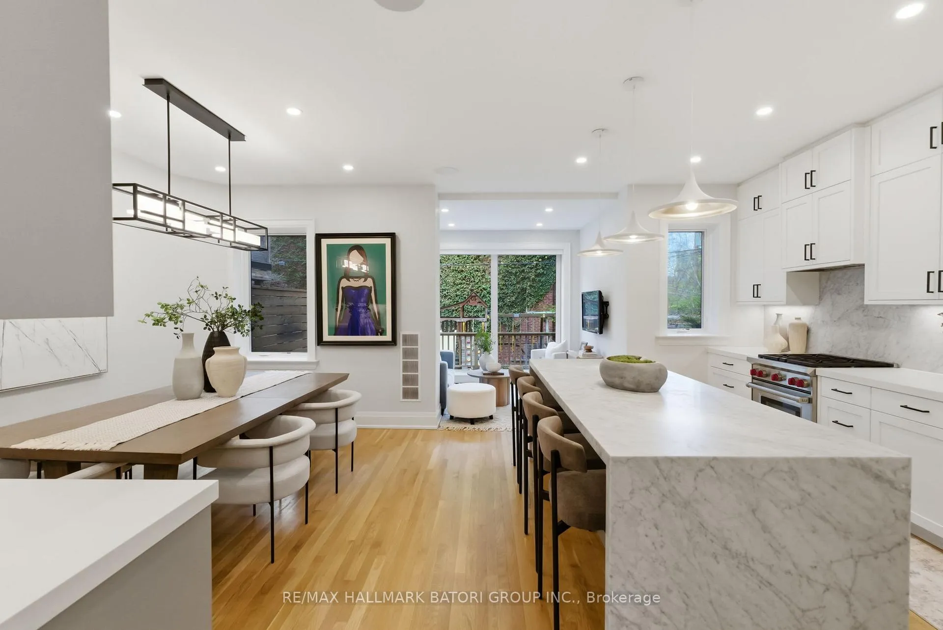 Photo 9 of 135 Cottingham Street, Toronto, Yonge-St. Clair — HOMEH