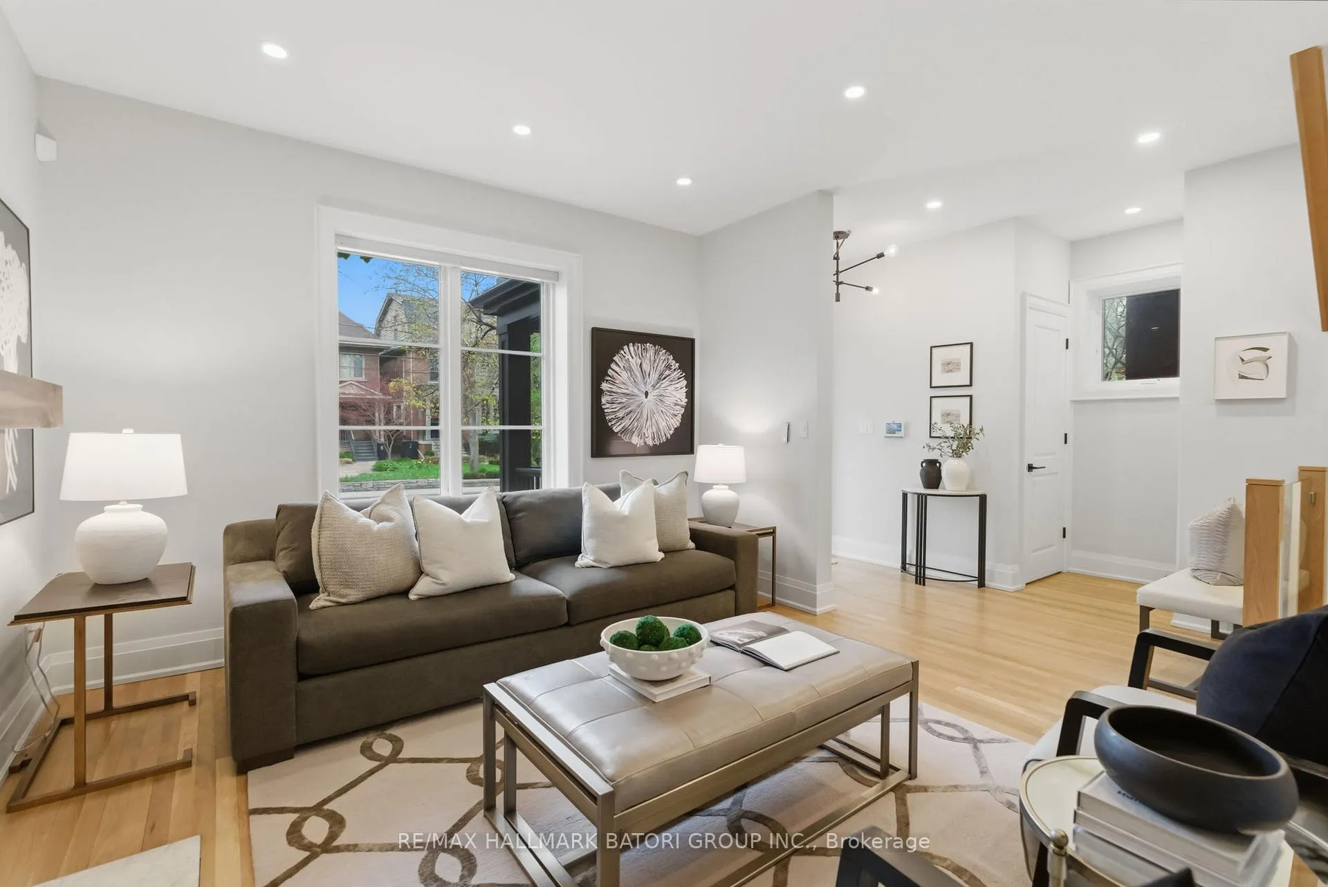 Photo 13 of 135 Cottingham Street, Toronto, Yonge-St. Clair — HOMEH