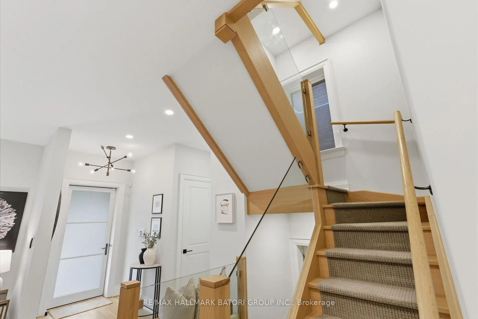Photo 17 of 135 Cottingham Street, Toronto, Yonge-St. Clair — HOMEH
