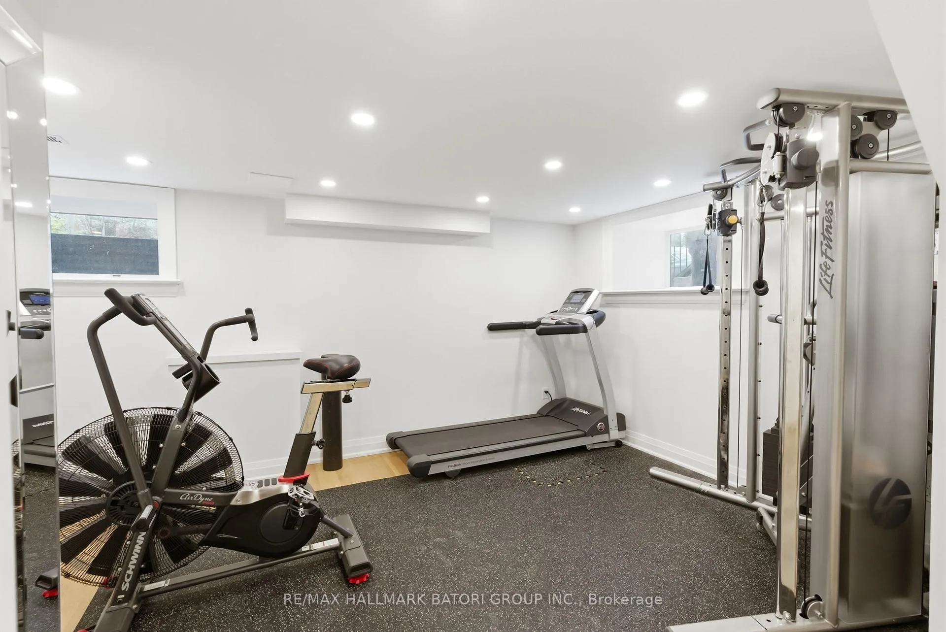 Photo 36 of 135 Cottingham Street, Toronto, Yonge-St. Clair — HOMEH