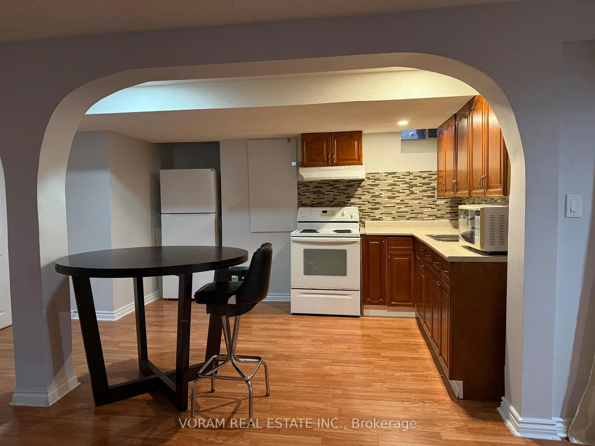 Photo 4 of 174 Luella Crescent, Brampton, Fletcher's Meadow — HOMEH