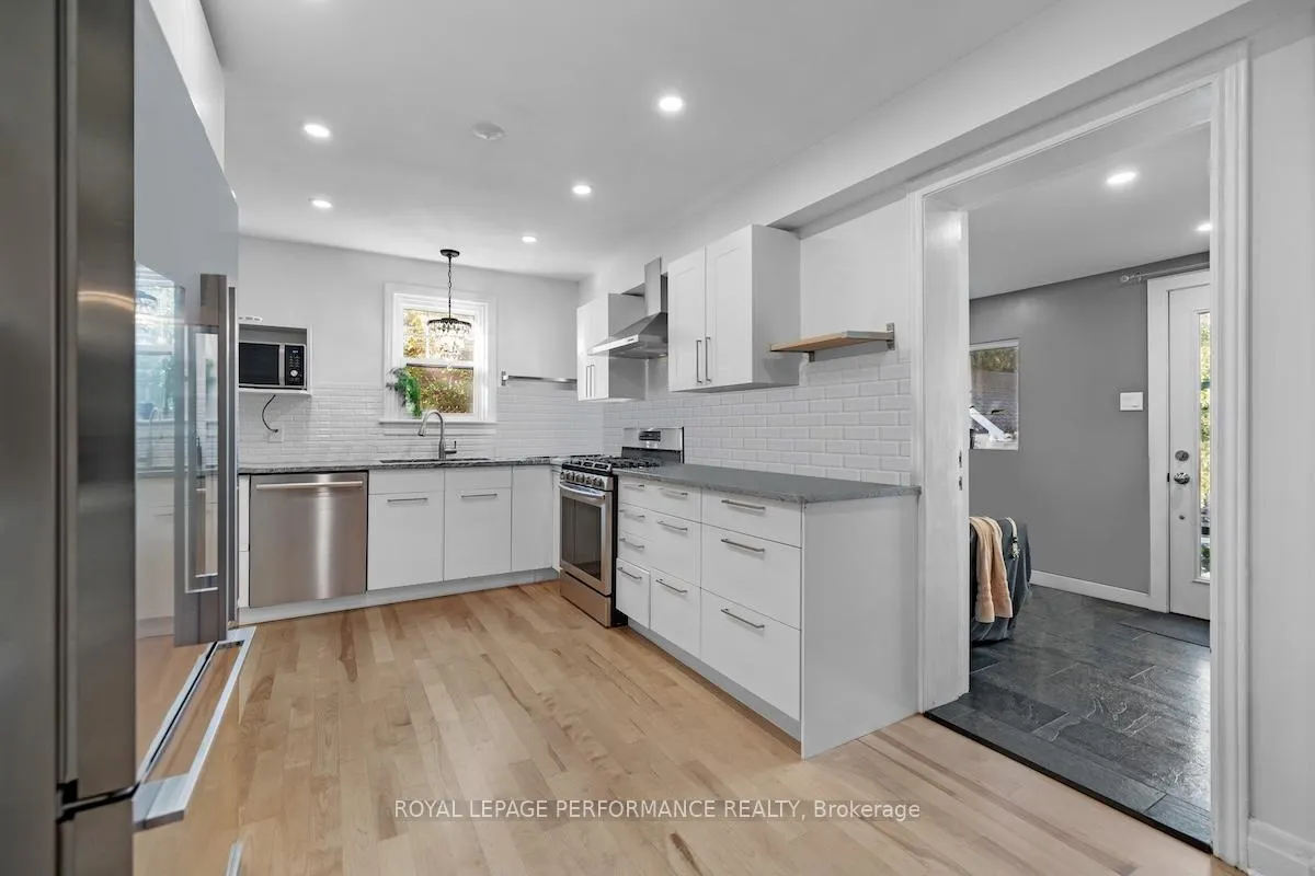 Photo 14 of 81 Ivy Crescent, Ottawa, Lindenlea — HOMEH