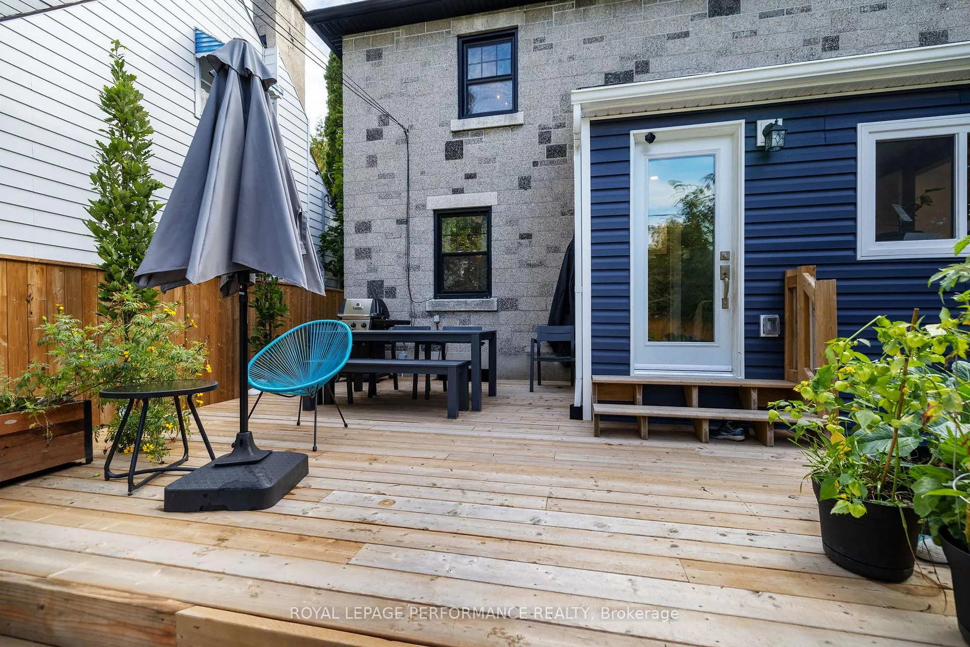 Photo 31 of 81 Ivy Crescent, Ottawa, Lindenlea — HOMEH