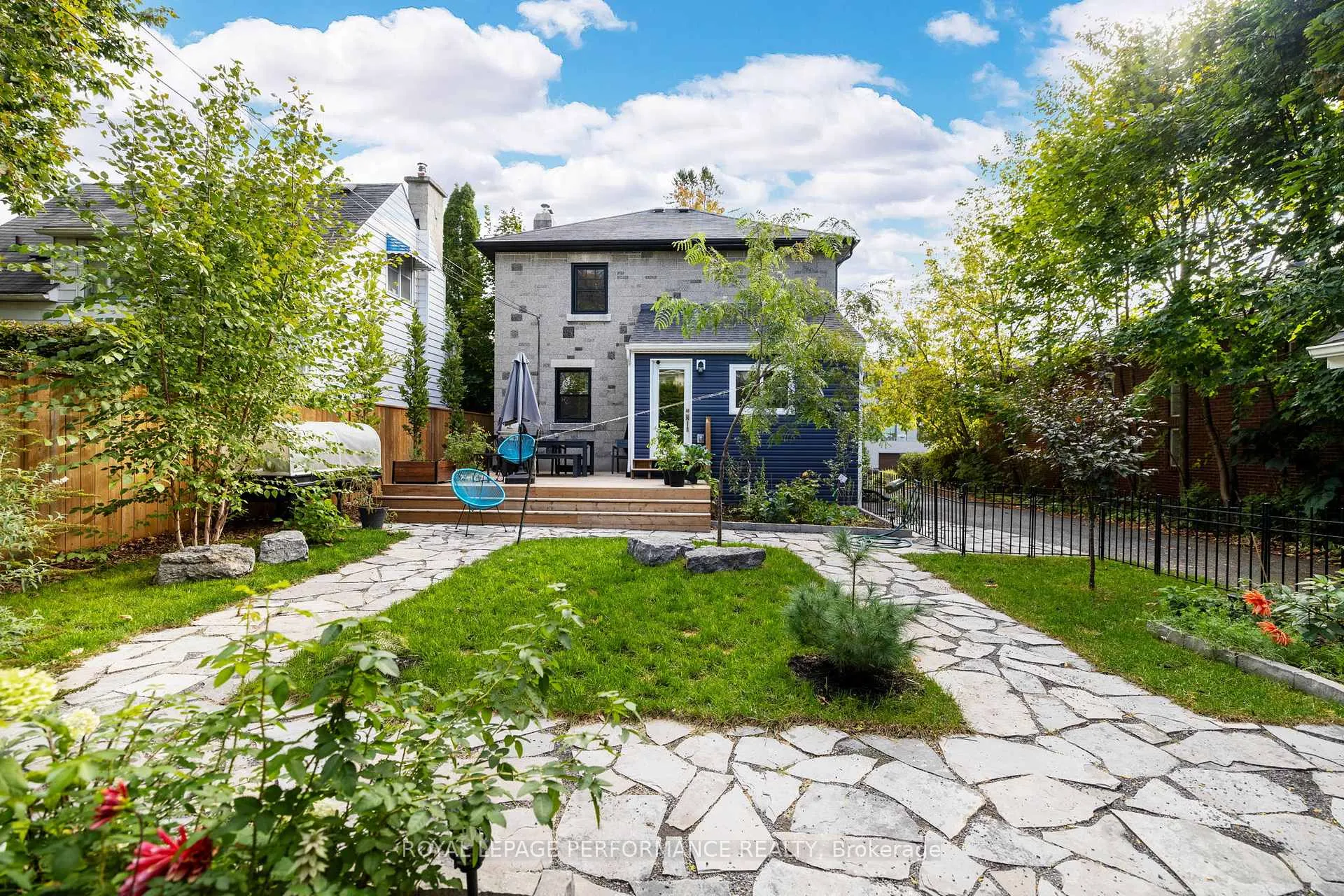 Photo 34 of 81 Ivy Crescent, Ottawa, Lindenlea — HOMEH
