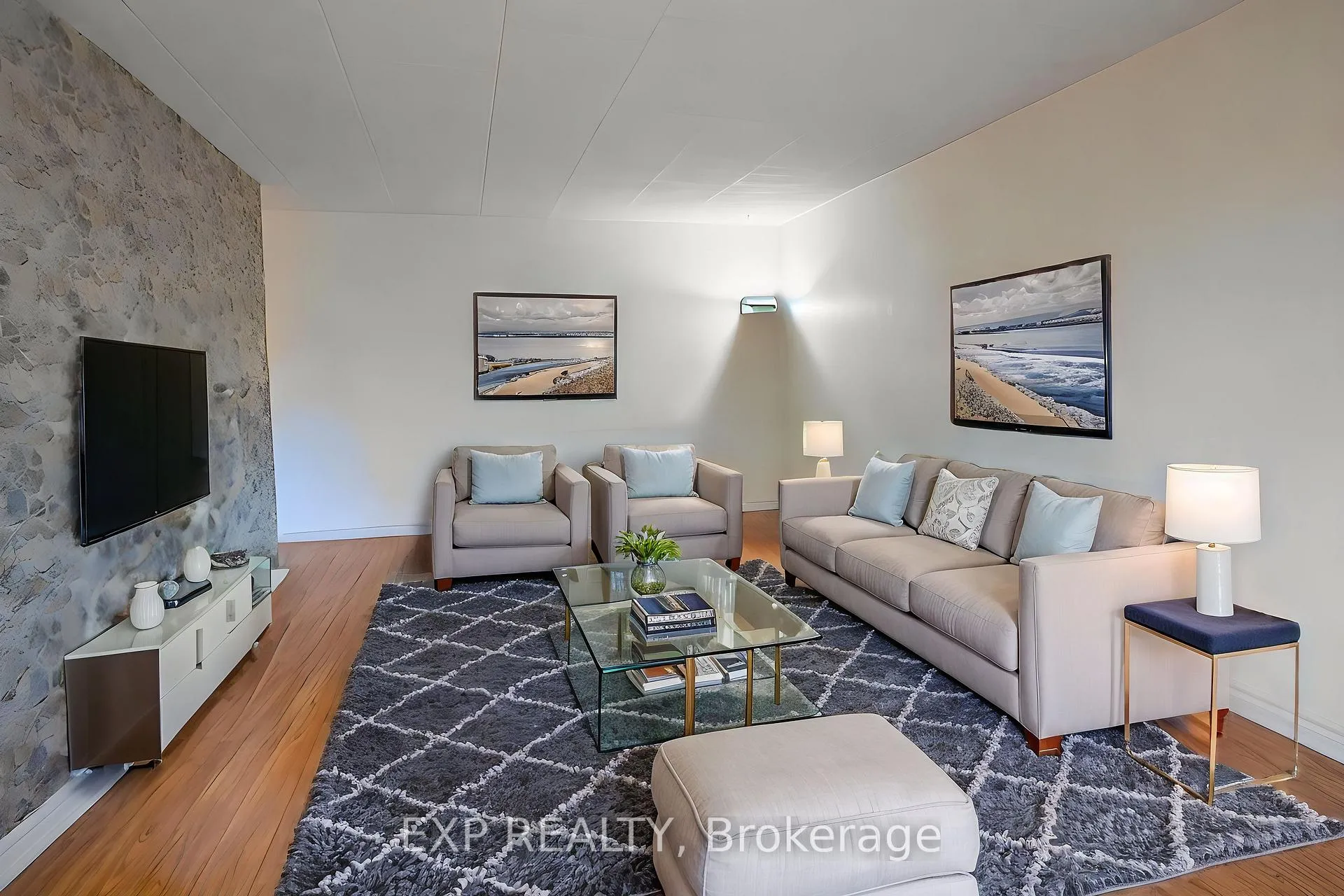 Photo 4 of Unit 302, 29 West Avenue W, Kitchener, Cherry Hill — HOMEH