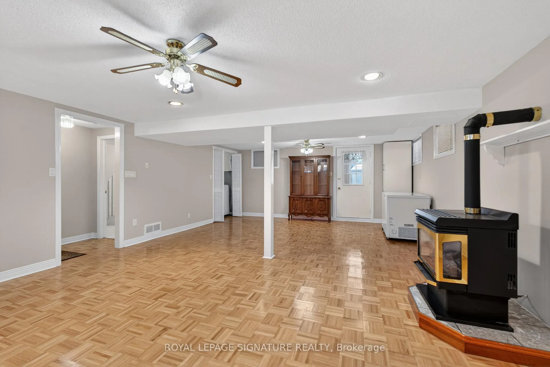 Photo 22 of 897 Pembridge Crescent, Kingston, South of Taylor-Kidd Blvd — HOMEH
