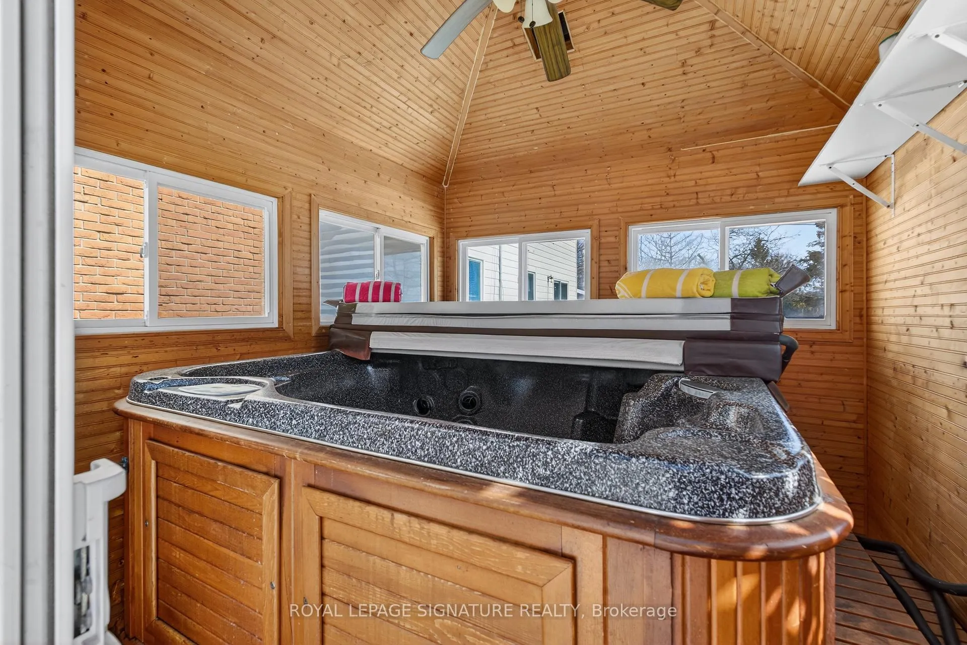 Photo 29 of 897 Pembridge Crescent, Kingston, South of Taylor-Kidd Blvd — HOMEH