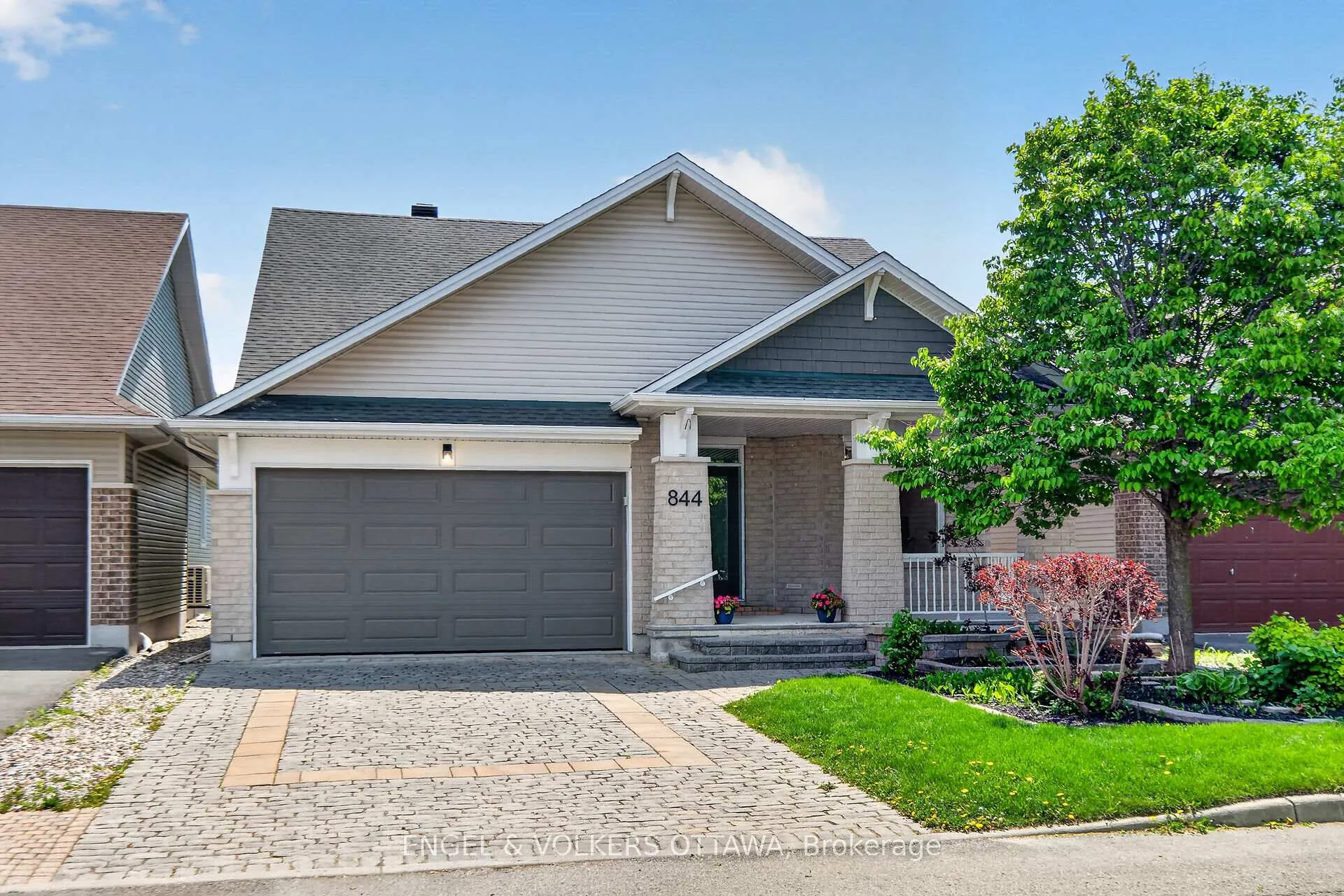 Photo 2 of 844 Swallowtail Crescent, Ottawa, Notting Hill/Summerside — HOMEH
