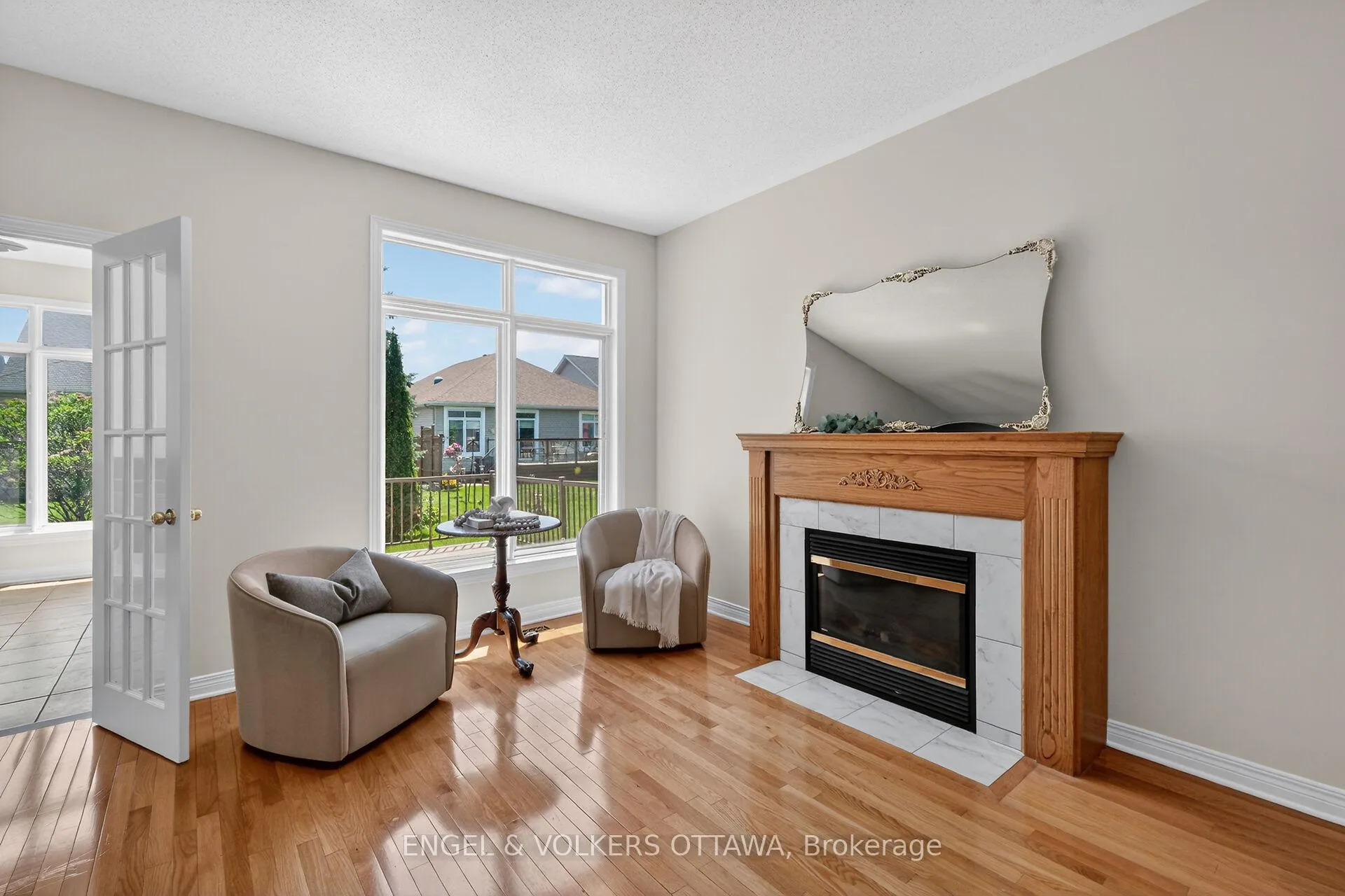 Photo 13 of 844 Swallowtail Crescent, Ottawa, Notting Hill/Summerside — HOMEH