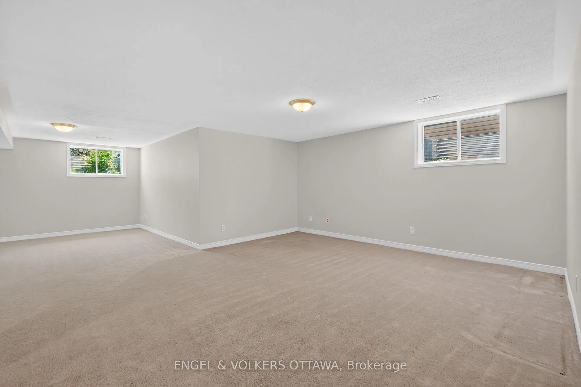 Photo 22 of 844 Swallowtail Crescent, Ottawa, Notting Hill/Summerside — HOMEH
