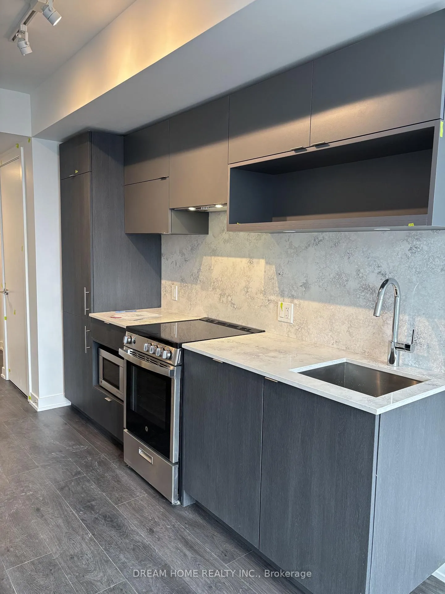 Photo 6 of Unit 2108, 100 Queen Street E, Toronto, Church-Yonge Corridor — HOMEH