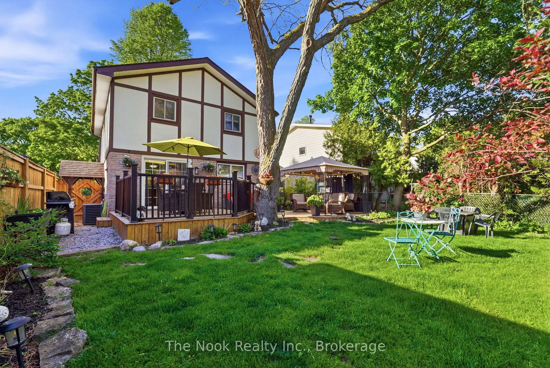 Photo 2 of 35 Michael Boulevard, Whitby, Lynde Creek — HOMEH