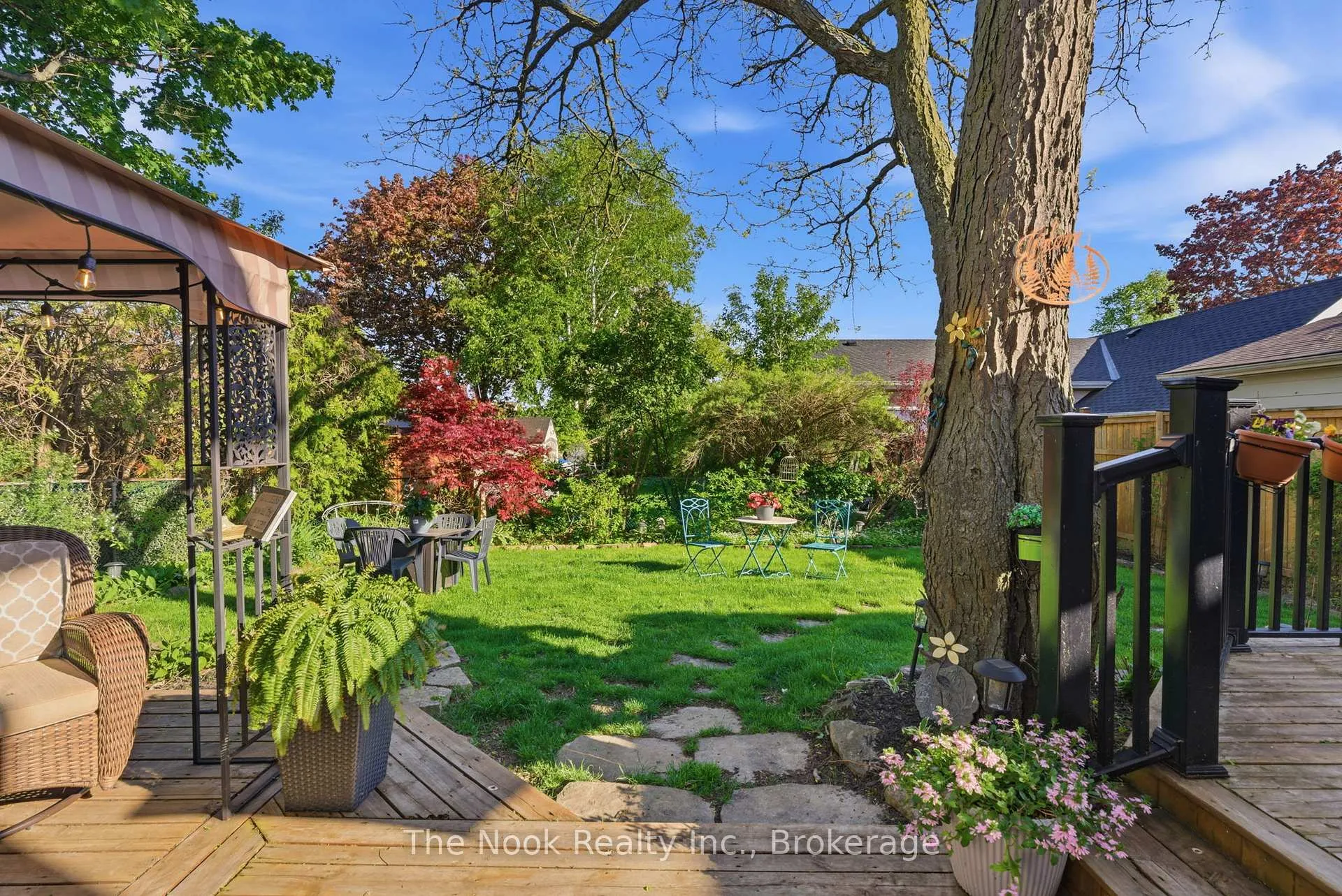 Photo 3 of 35 Michael Boulevard, Whitby, Lynde Creek — HOMEH
