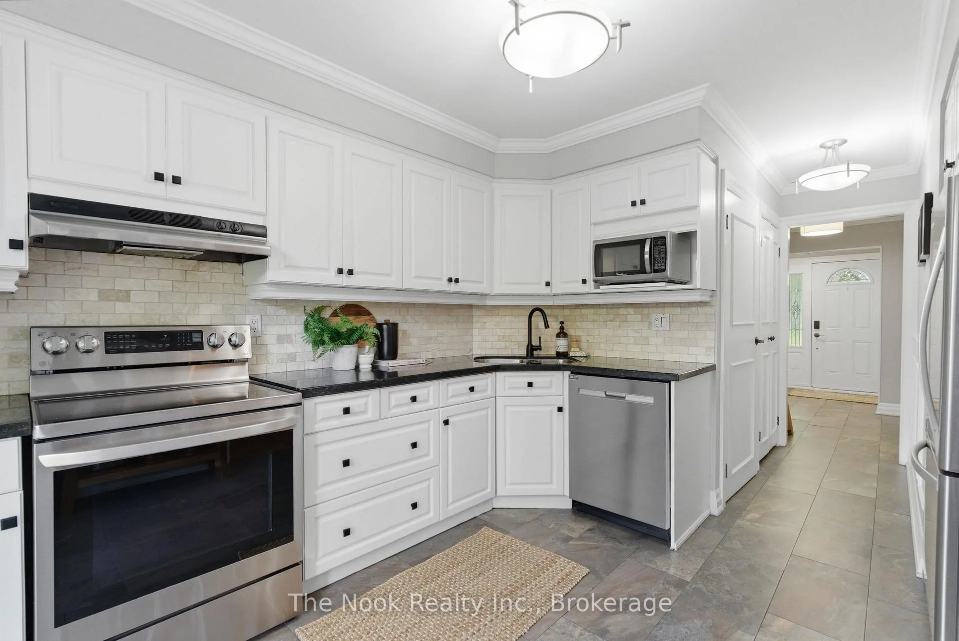 Photo 21 of 35 Michael Boulevard, Whitby, Lynde Creek — HOMEH