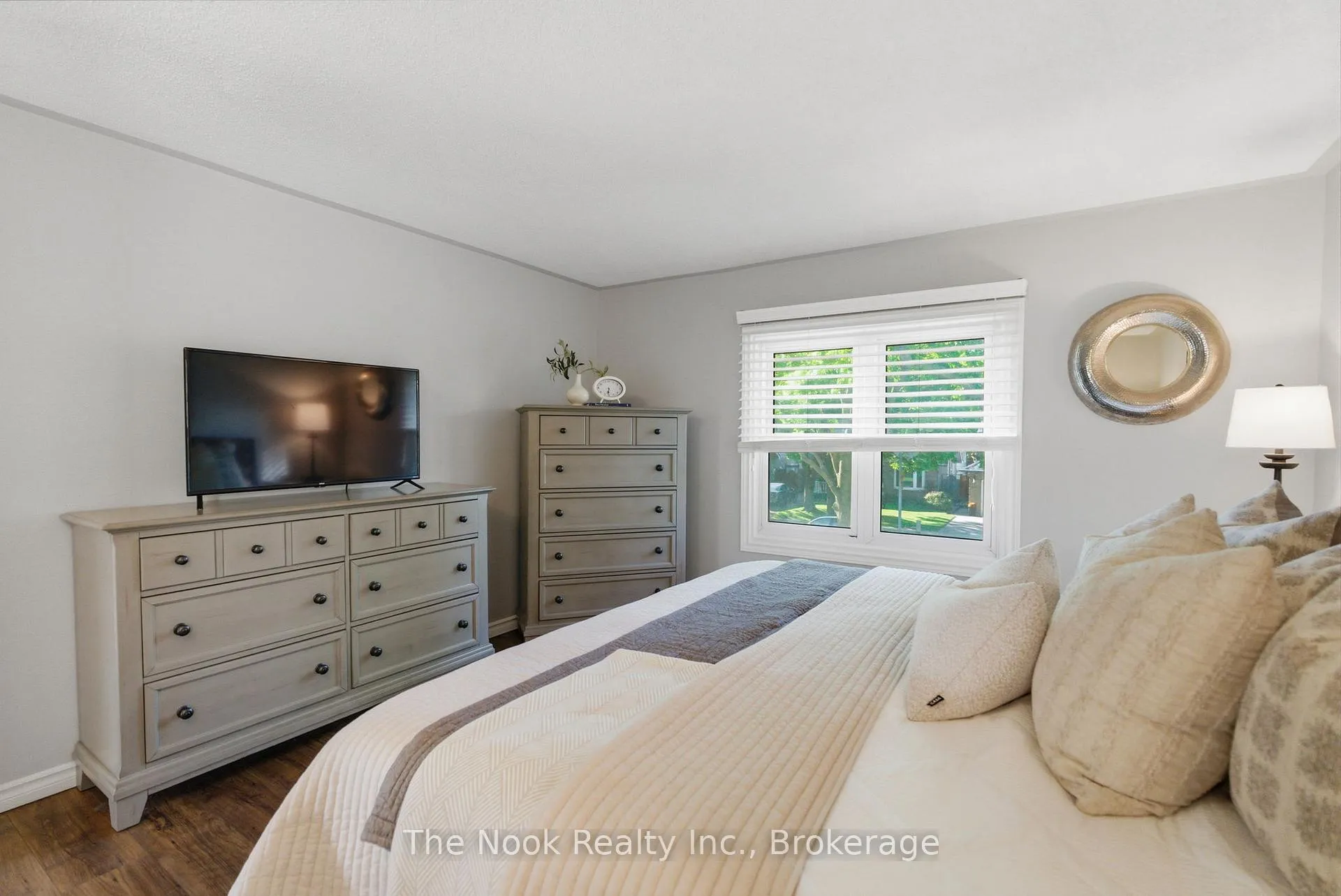 Photo 24 of 35 Michael Boulevard, Whitby, Lynde Creek — HOMEH
