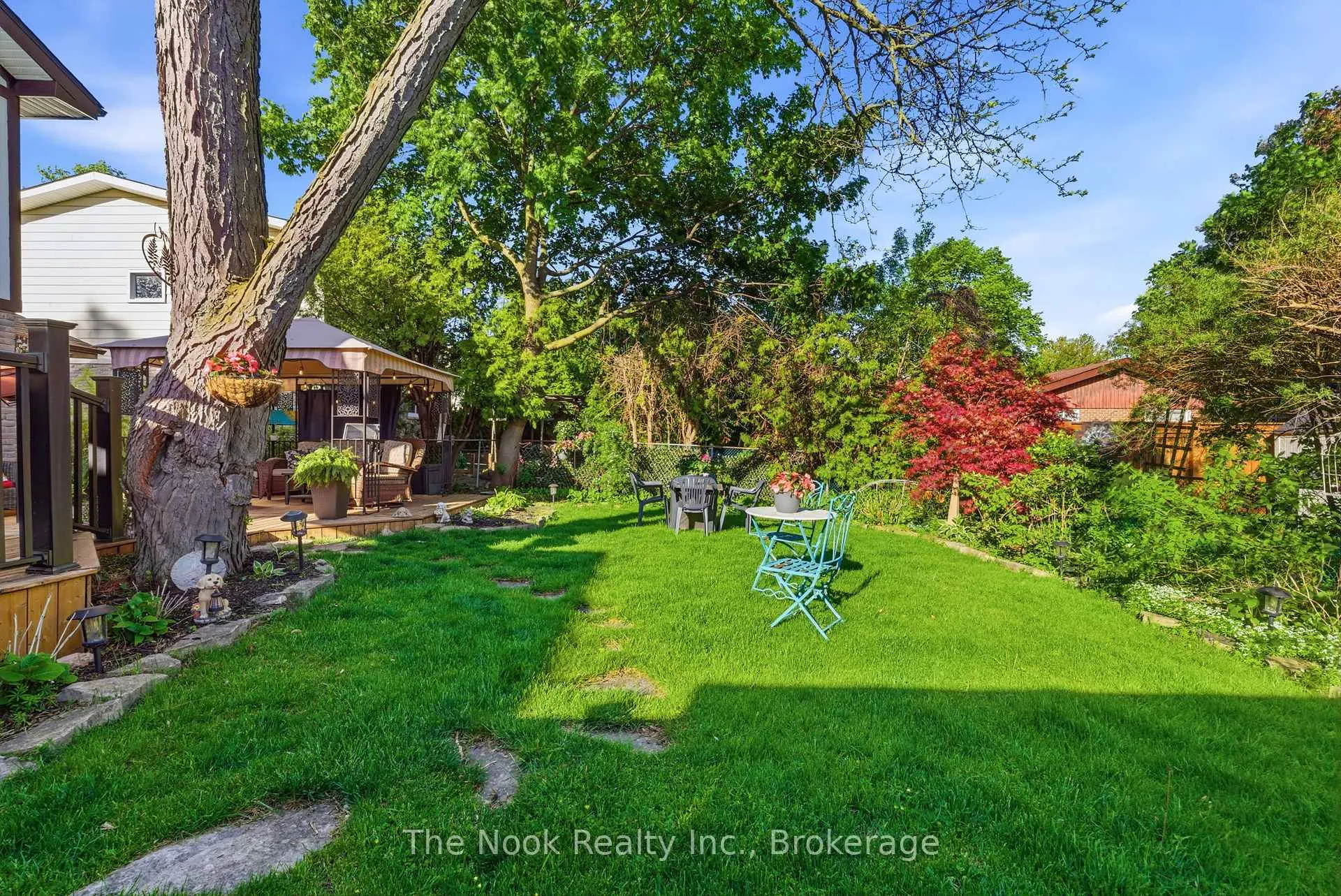 Photo 38 of 35 Michael Boulevard, Whitby, Lynde Creek — HOMEH