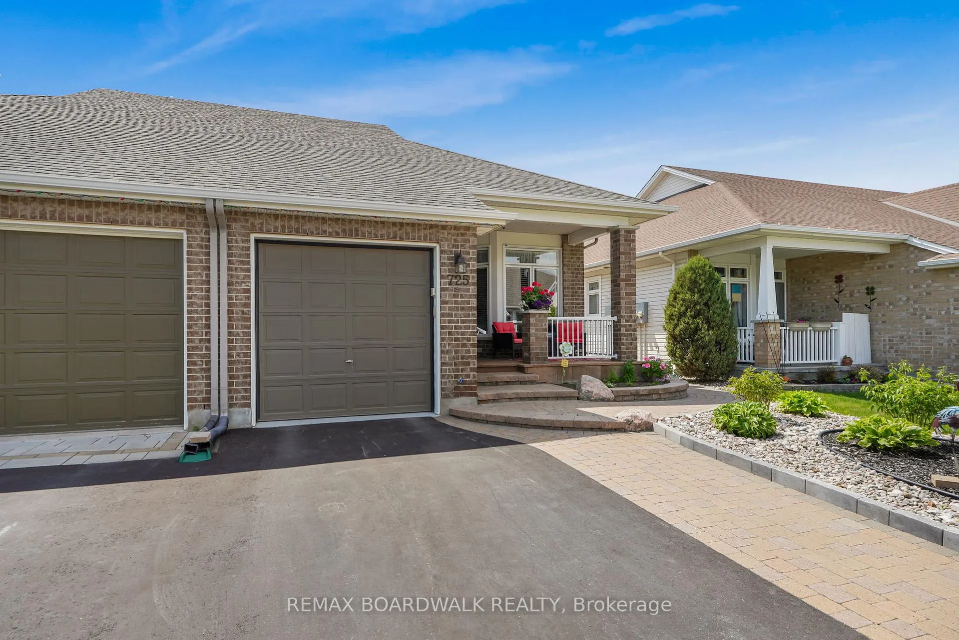 Photo 2 of 725 Cabris Crescent, Ottawa, Avalon West — HOMEH