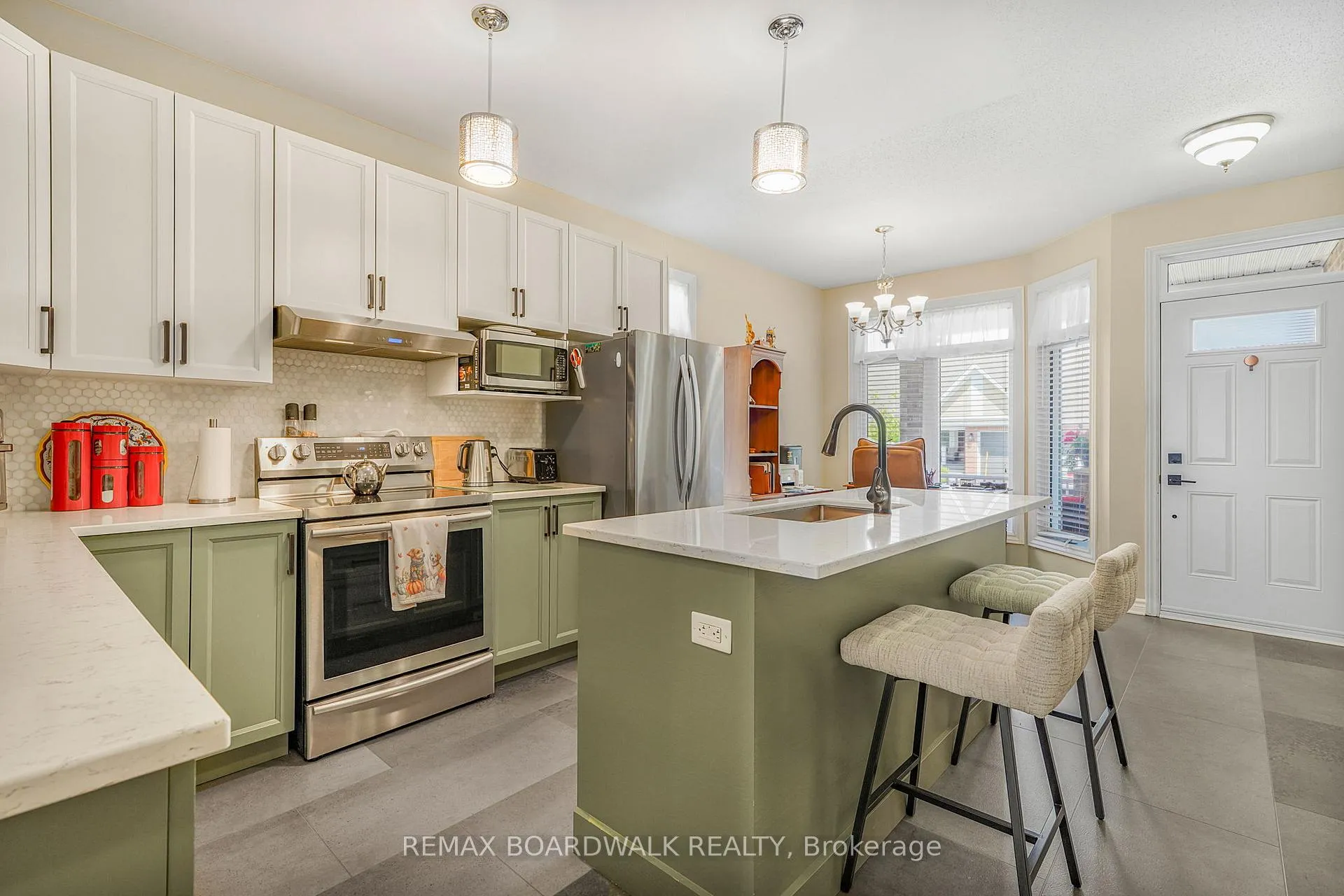 Photo 9 of 725 Cabris Crescent, Ottawa, Avalon West — HOMEH