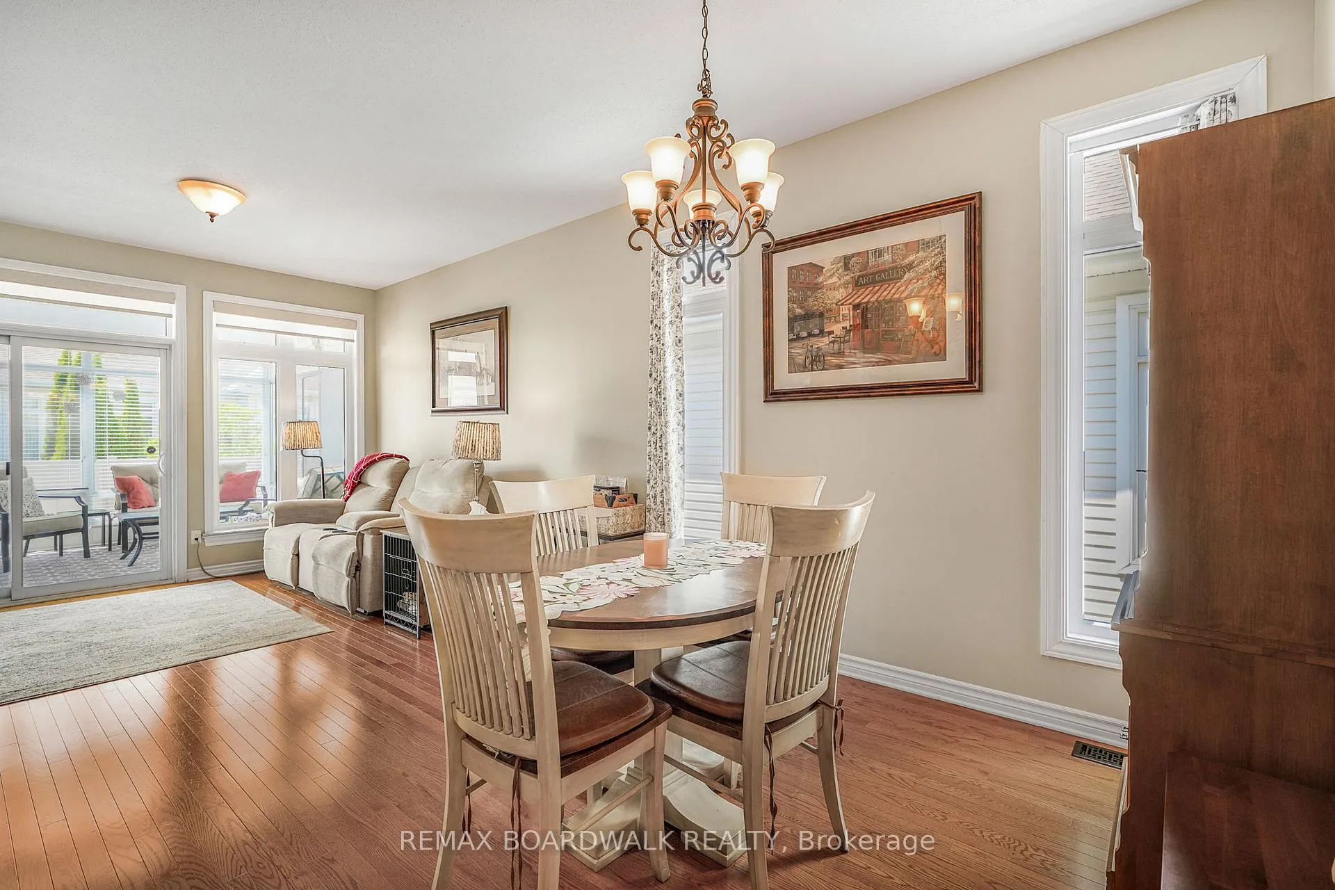 Photo 10 of 725 Cabris Crescent, Ottawa, Avalon West — HOMEH