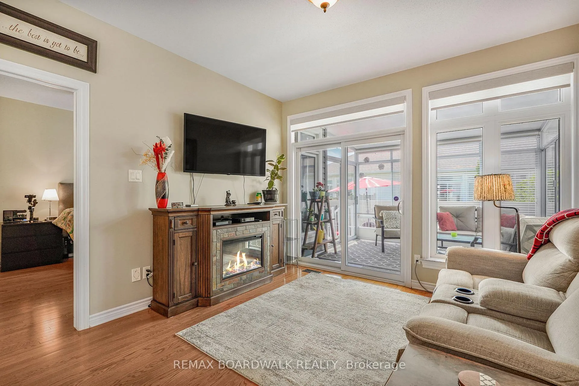 Photo 14 of 725 Cabris Crescent, Ottawa, Avalon West — HOMEH