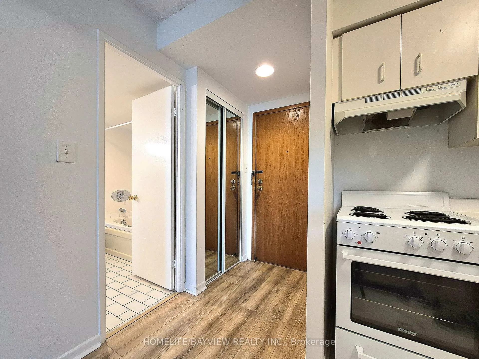 Photo 18 of Unit 607, 44 St Joseph Street, Toronto, Bay Street Corridor — HOMEH