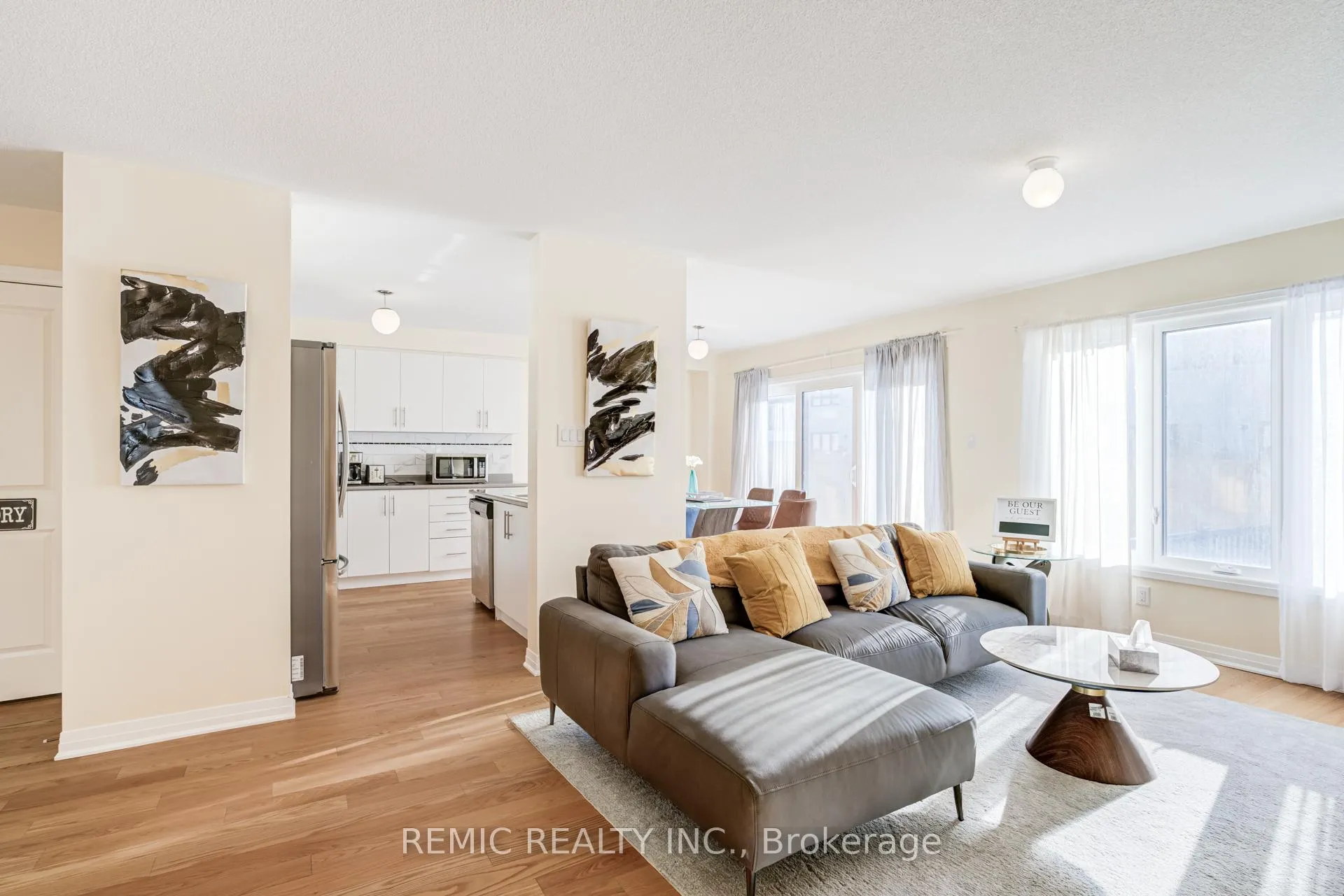 Photo 9 of 36 Sailors Landing, Clarington, Bowmanville — HOMEH
