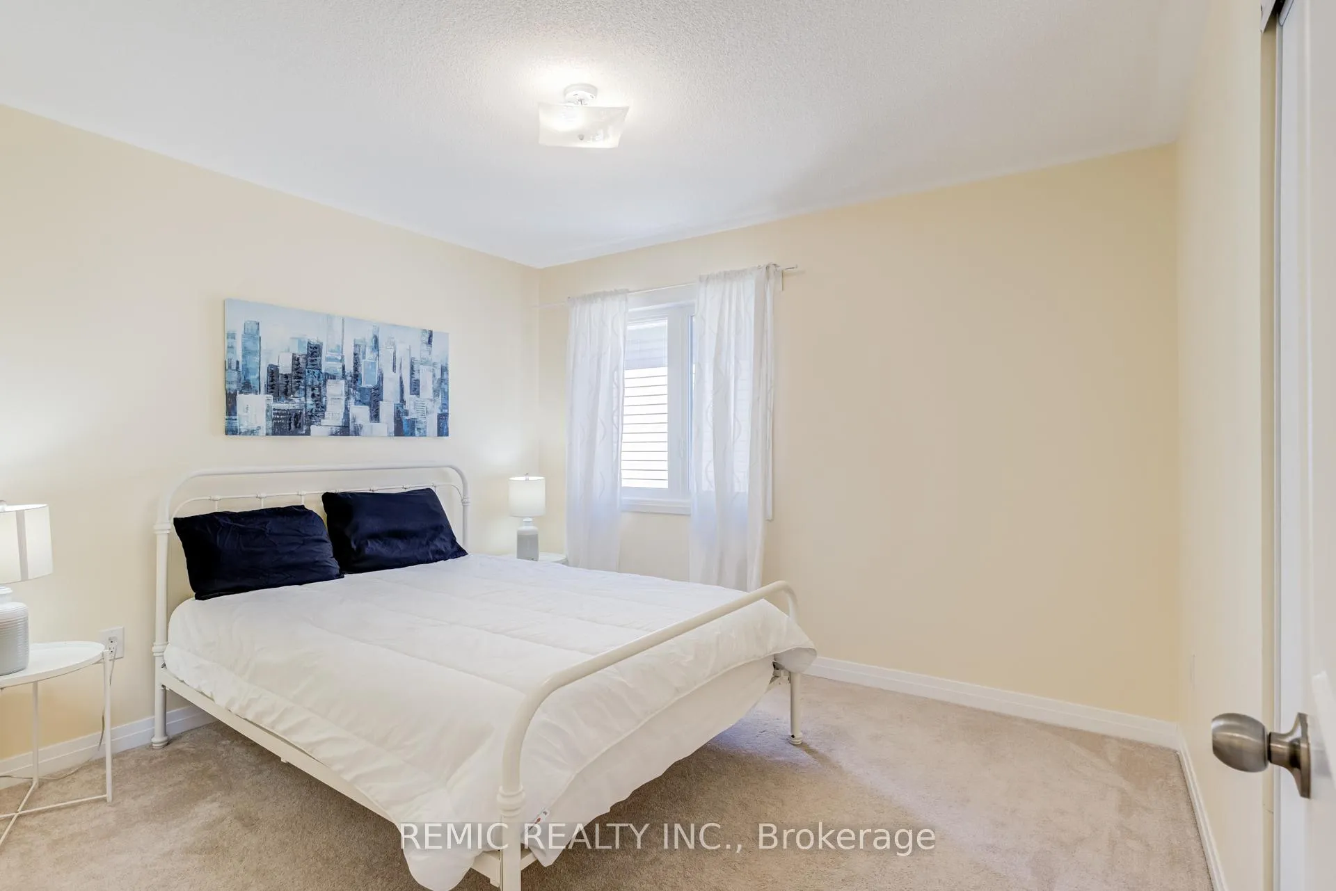 Photo 21 of 36 Sailors Landing, Clarington, Bowmanville — HOMEH