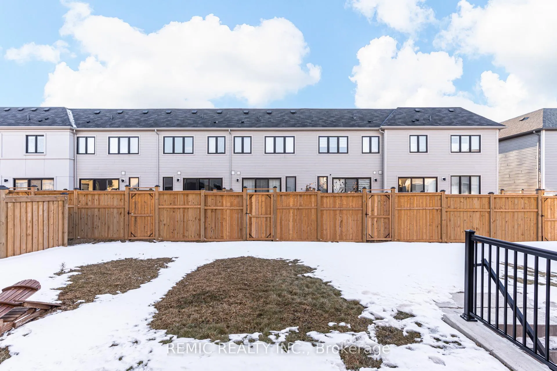 Photo 25 of 36 Sailors Landing, Clarington, Bowmanville — HOMEH