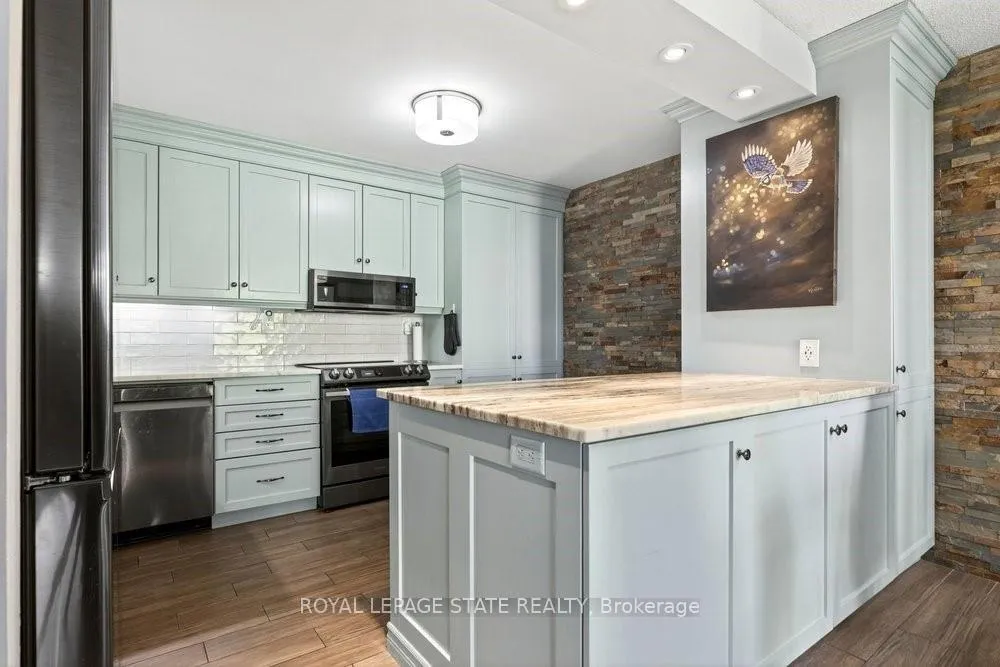 Photo 11 of Unit 403, 165 Bold Street, Hamilton, Durand — HOMEH