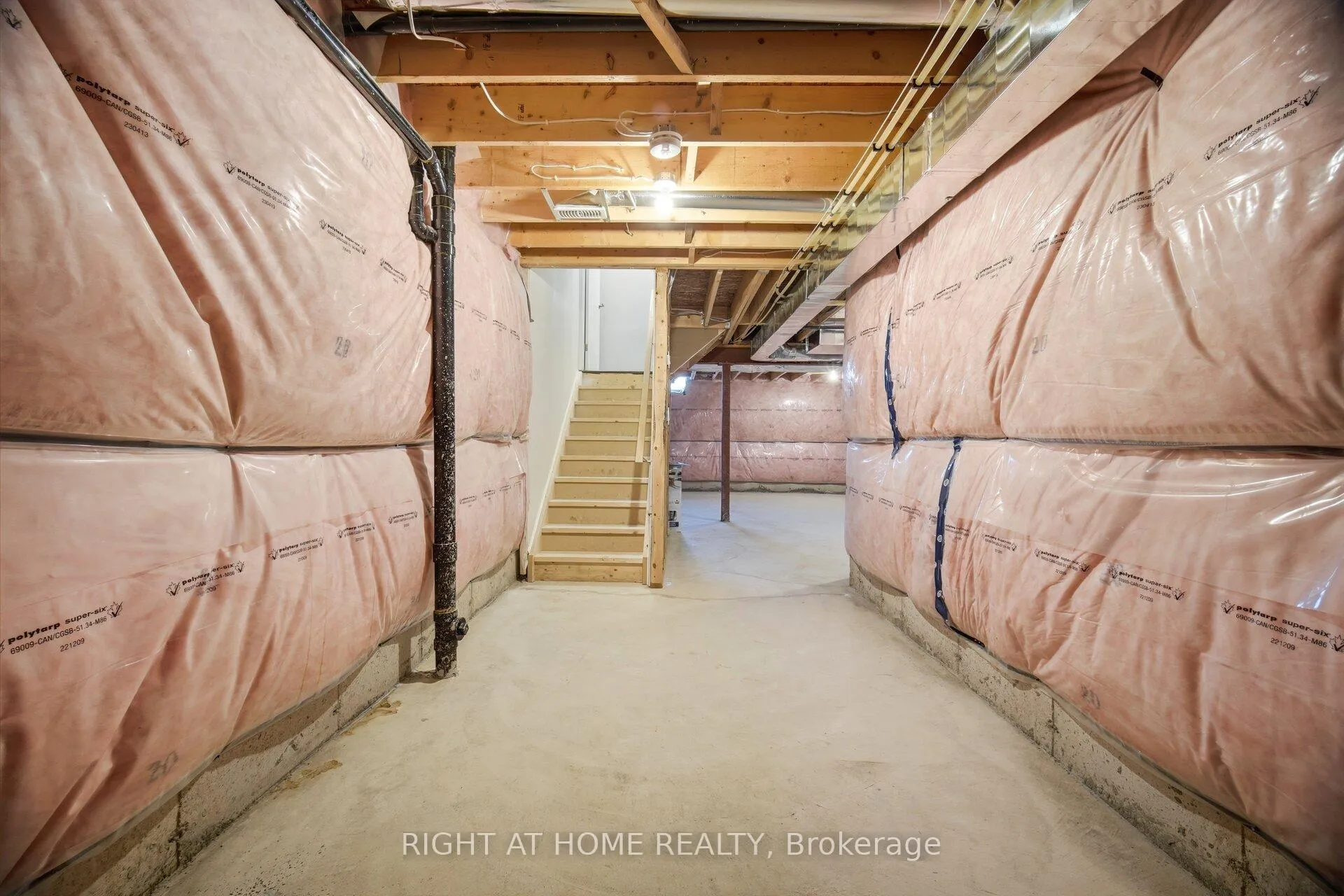 Photo 45 of 190 Rockledge Drive, Hamilton, Rural Glanbrook — HOMEH