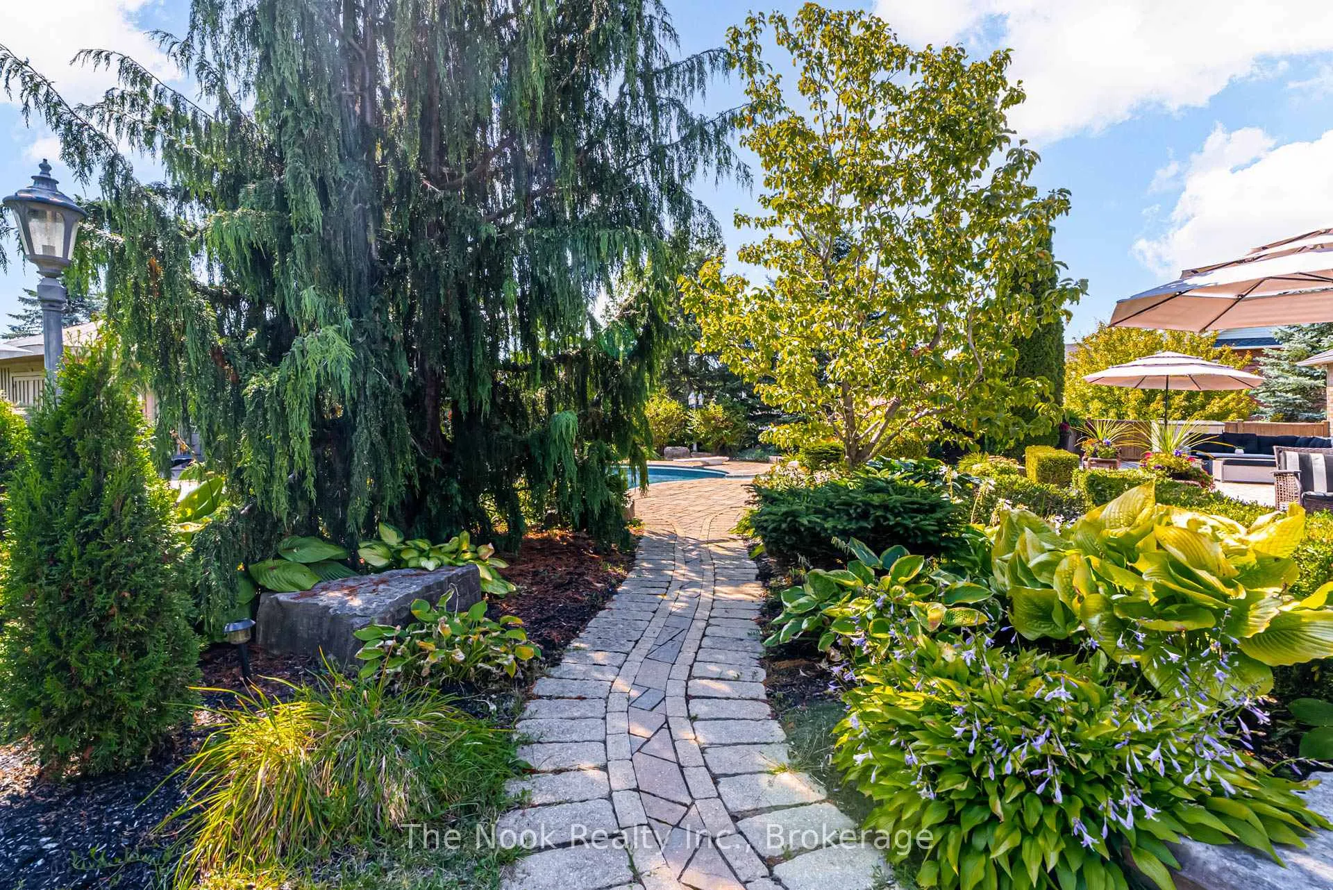 Photo 40 of 32 Mikelen Drive, Scugog, Port Perry — HOMEH