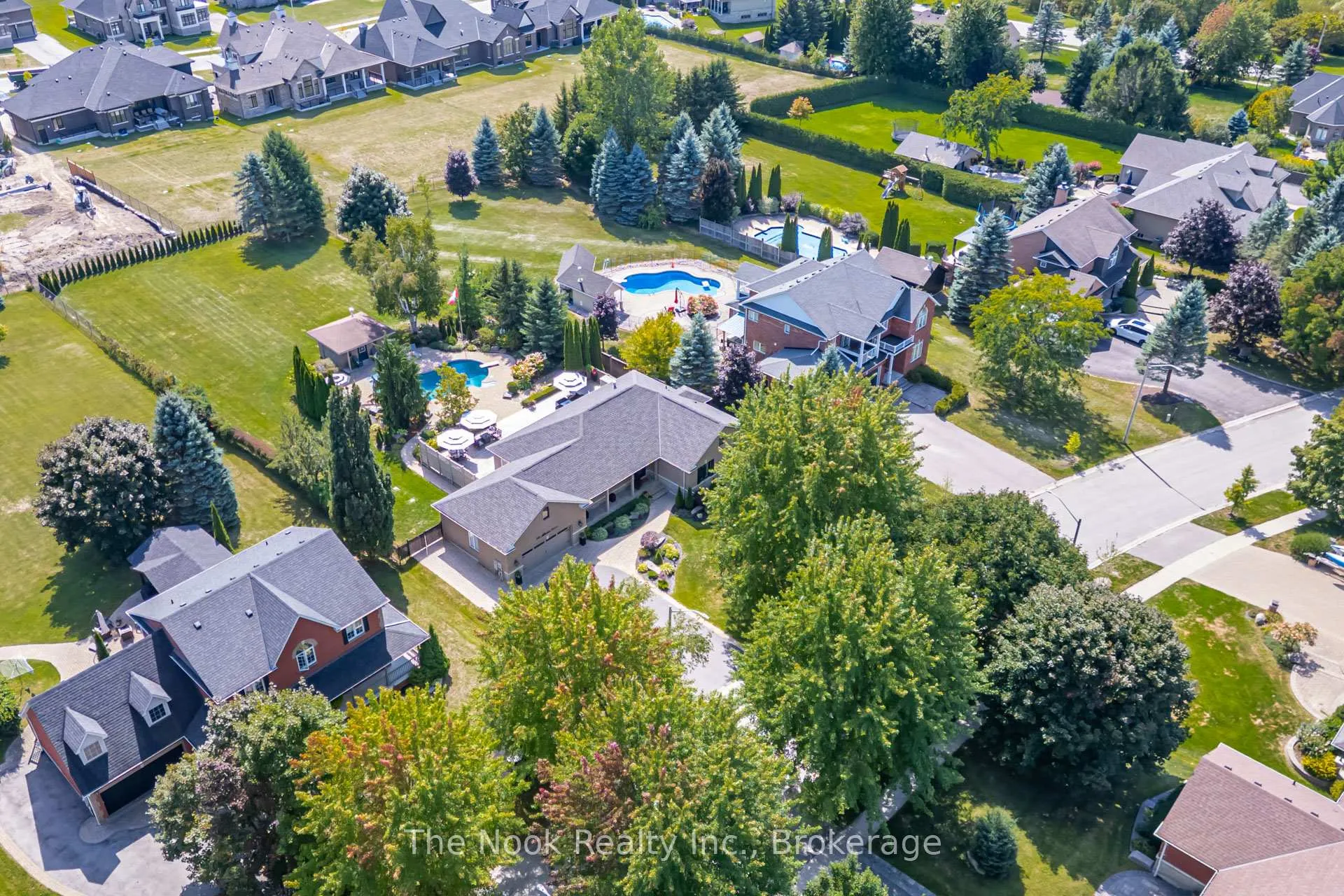 Photo 49 of 32 Mikelen Drive, Scugog, Port Perry — HOMEH