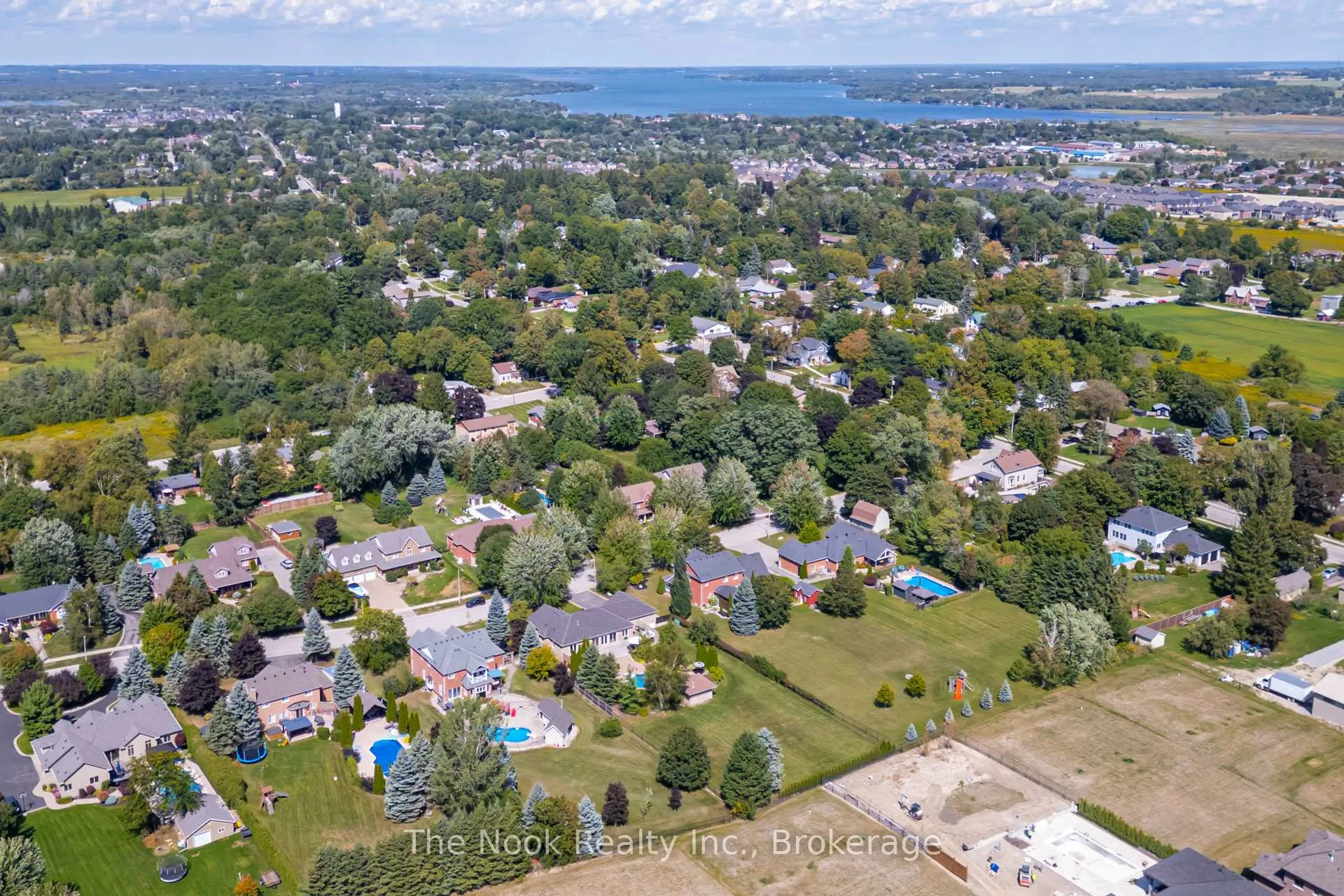 Photo 50 of 32 Mikelen Drive, Scugog, Port Perry — HOMEH