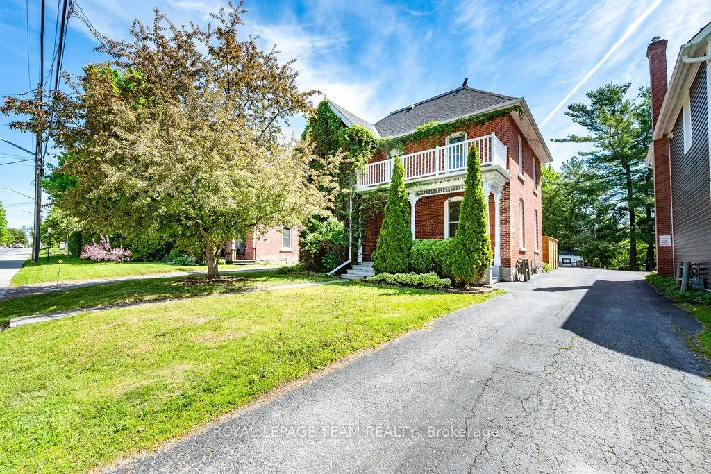 Photo of 241 John Street N