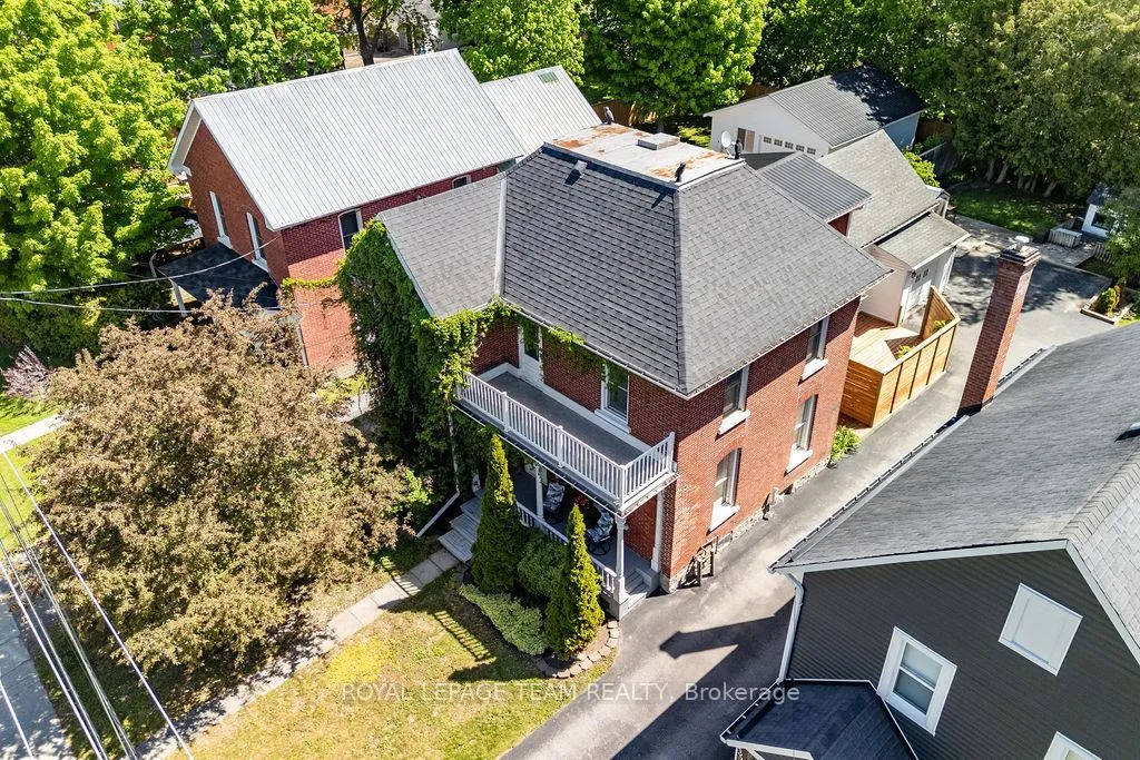 Photo 5 of 241 John Street N, Arnprior — HOMEH