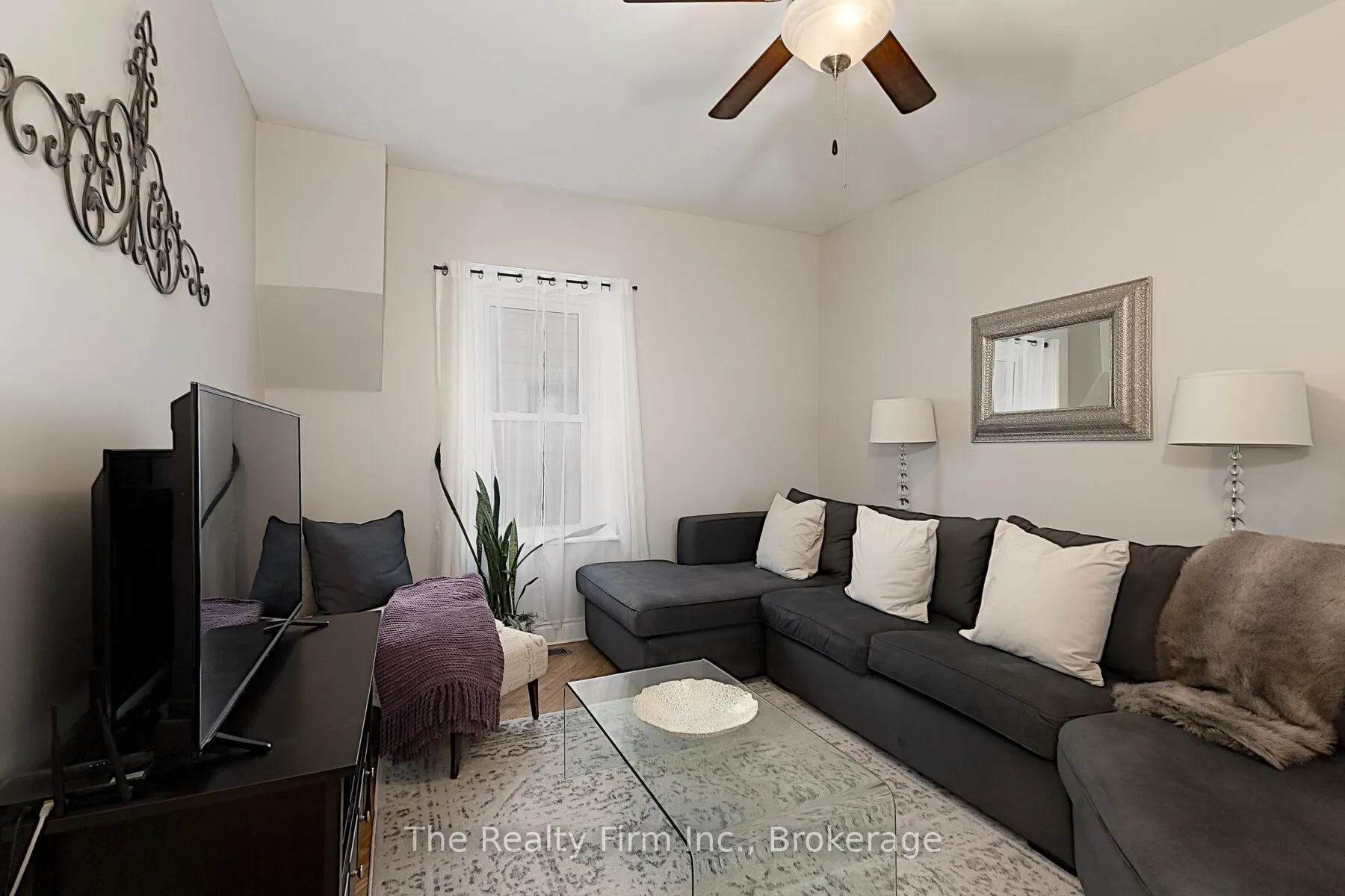 Photo 7 of 134 Well Street, Stratford — HOMEH